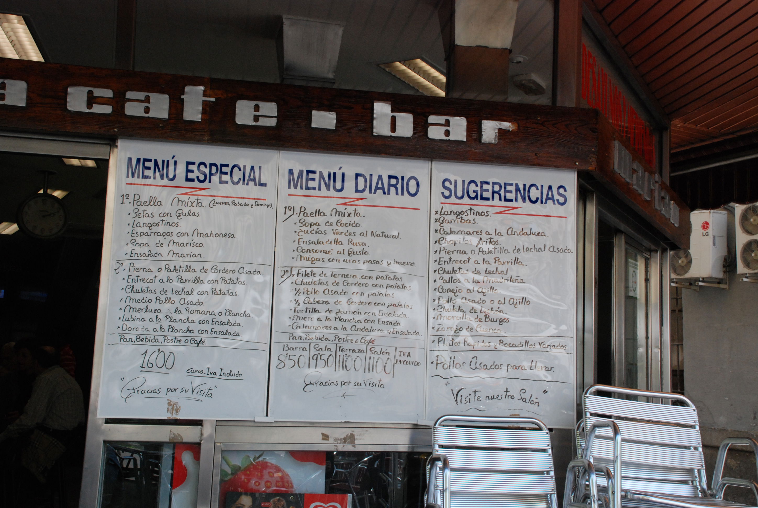 Plaza de Tirso de Molina, por Reconquista