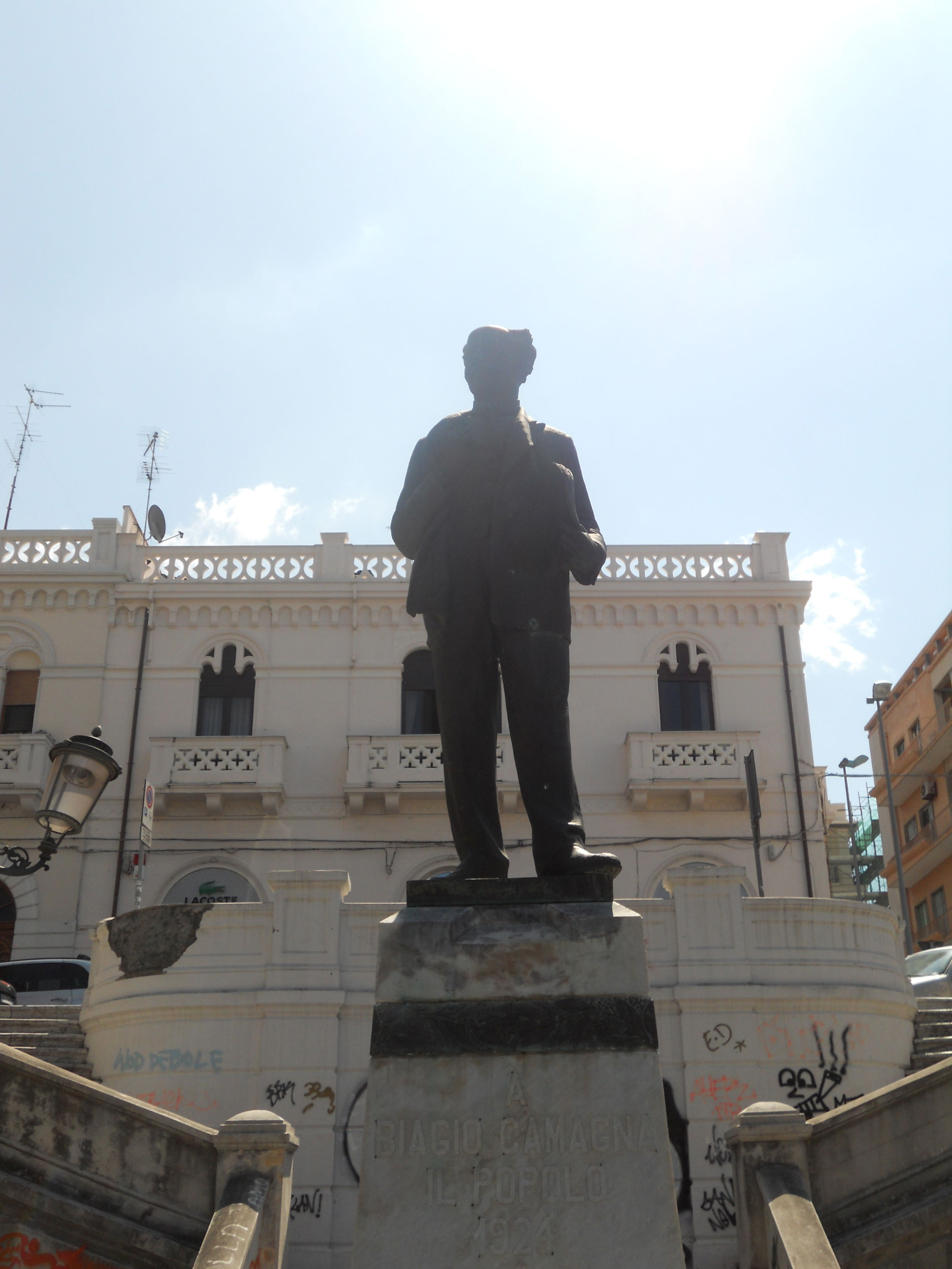 Monumento Camagna, por Azzonzo