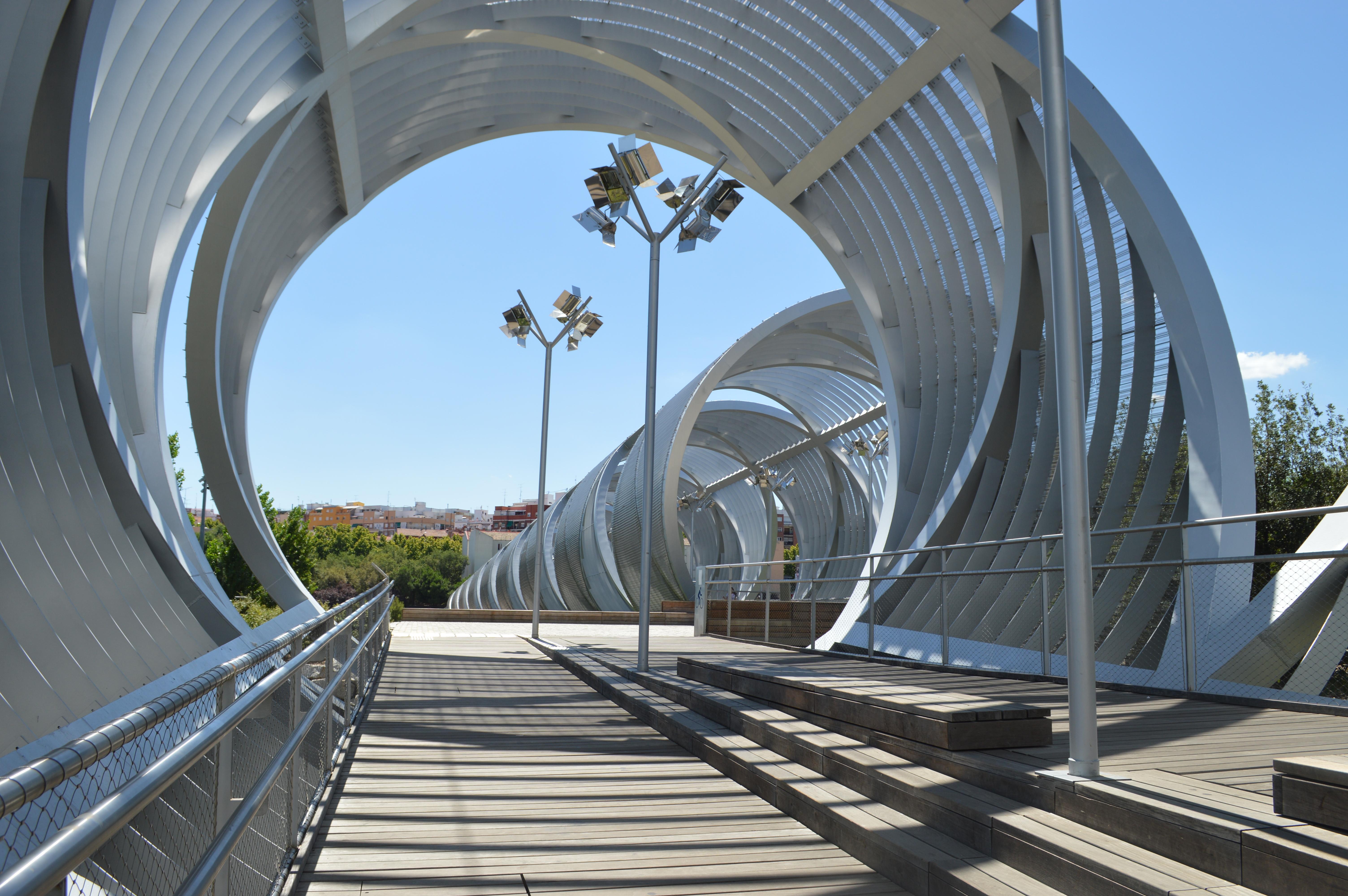 Puentes en Madrid: descubre los mejores escenarios para disfrutar