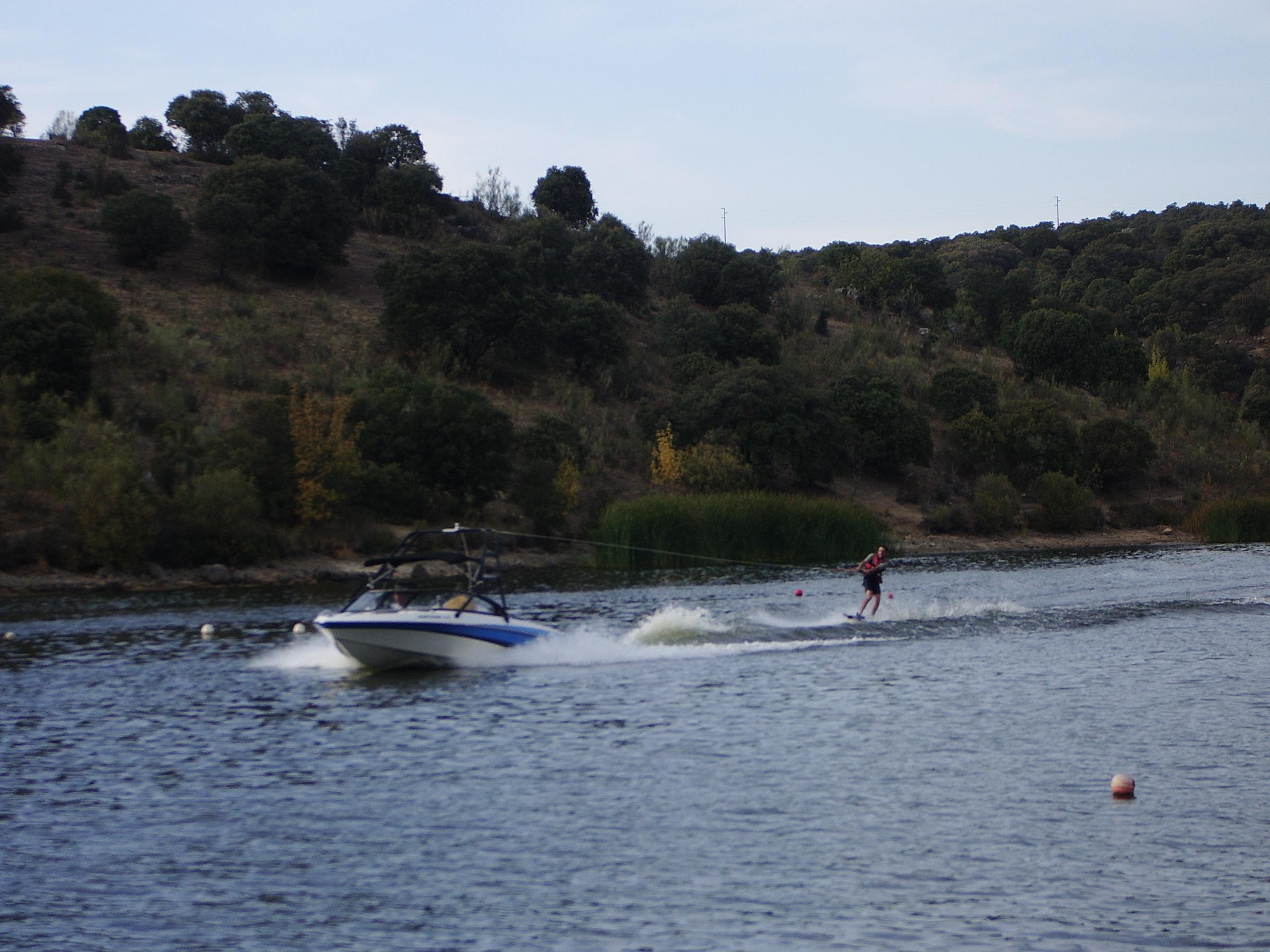 Centro de WakeBoard: Cerro Alarcón, por Juanma Huerta