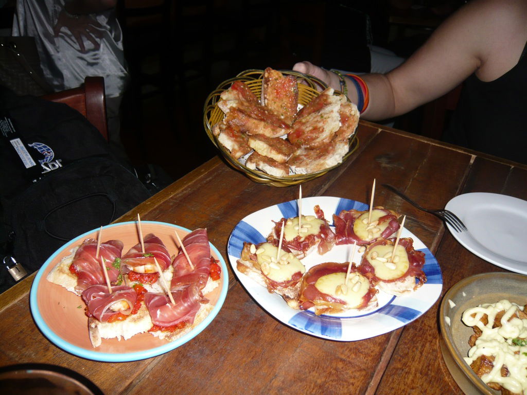 Pinchos Tapas Bar, por David Lopez