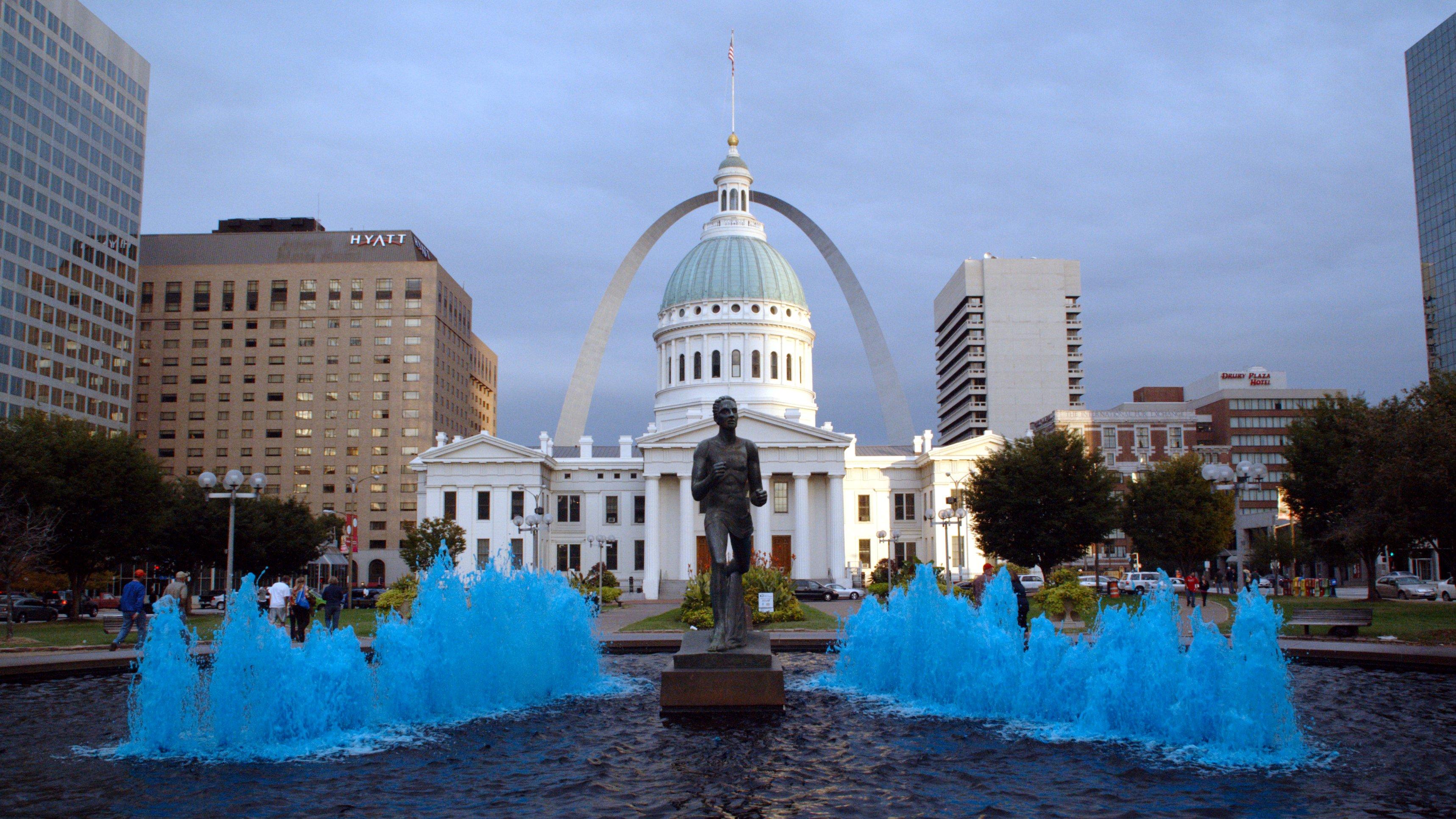 Kiener Plaza, por Alfonso De Castro