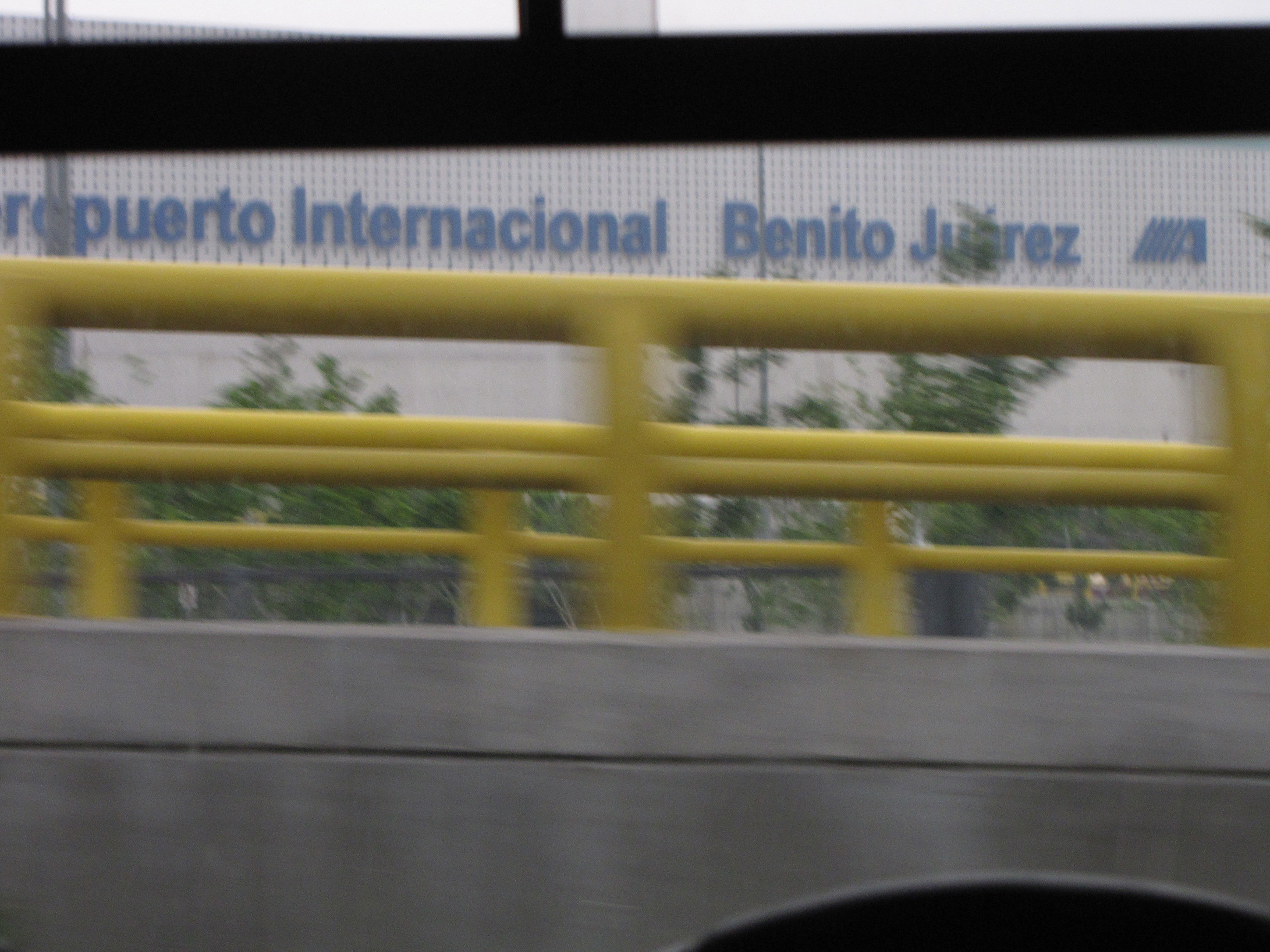 Aeropuerto Internacional Benito Juárez, por Flavia Ramos
