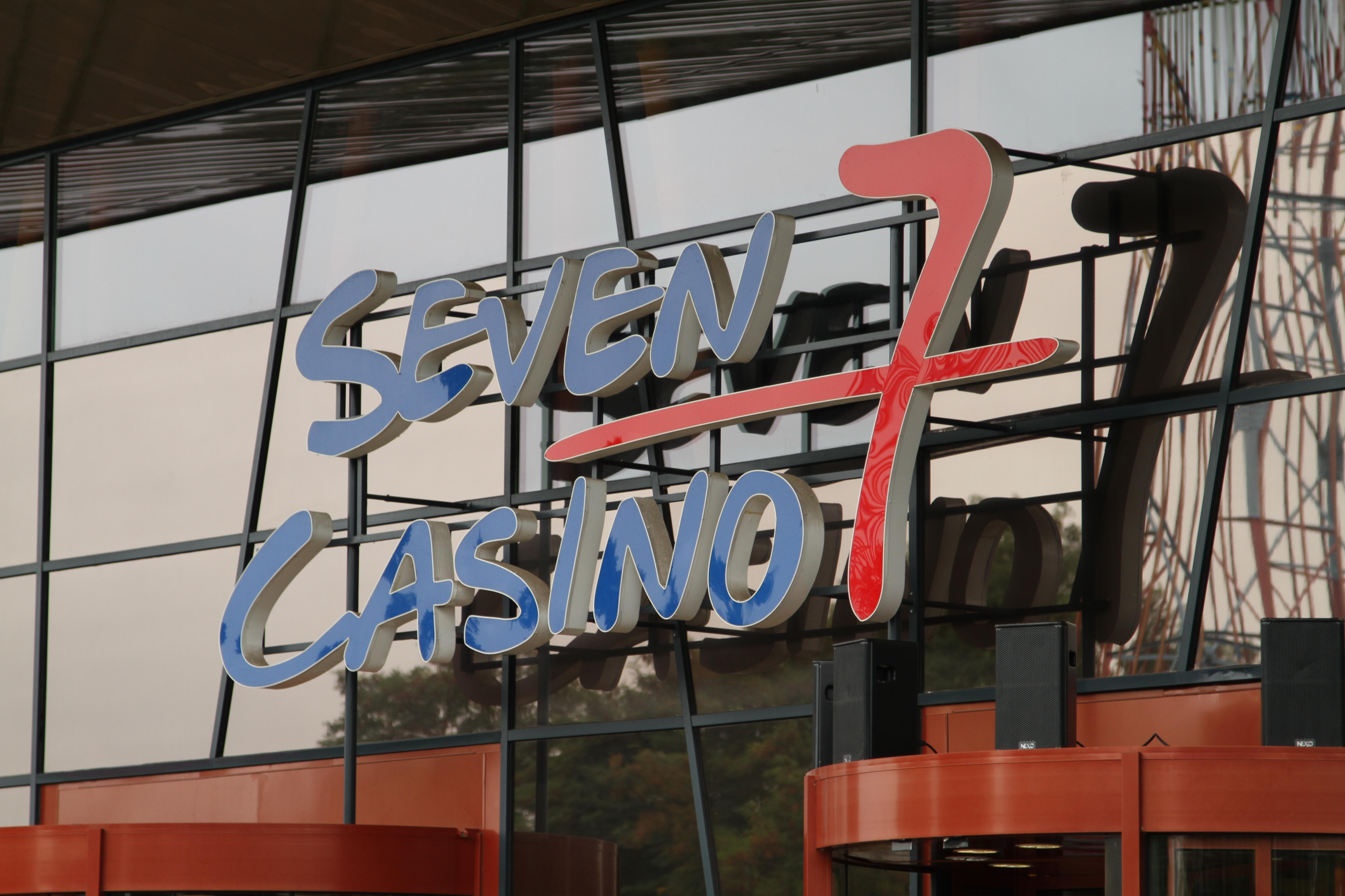 Seven casino, por Albert Dehousse