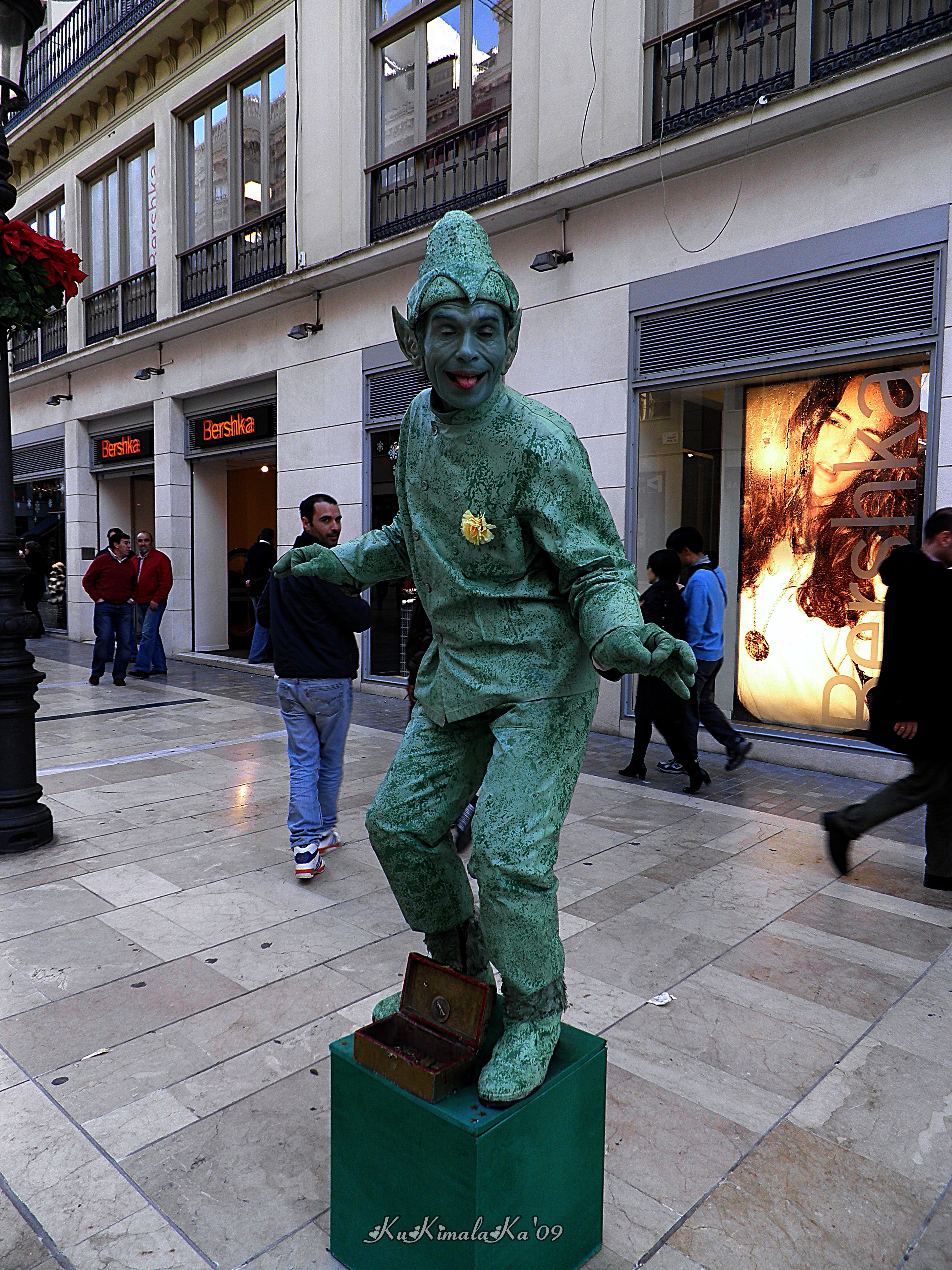 Estatuas Vivientes, por María del Carmen Fernández Milanés
