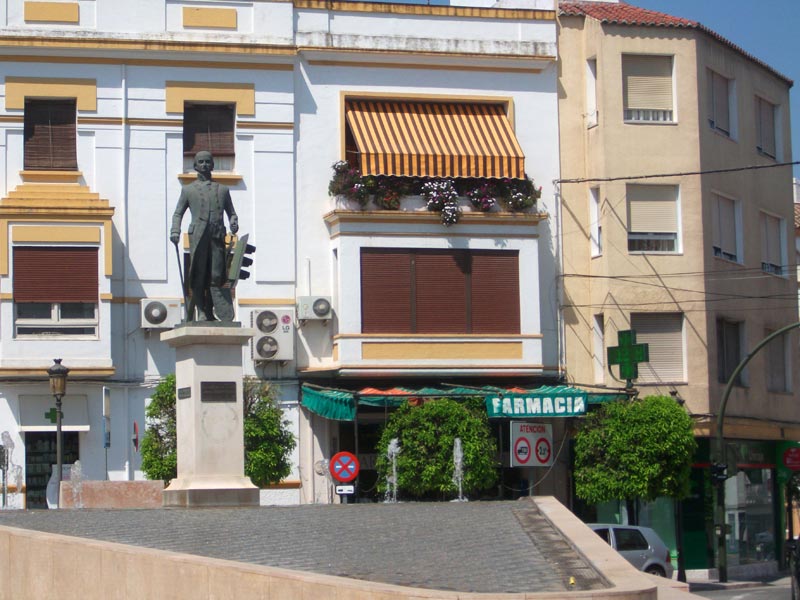 Estatua del Virrey Del Pino, por Marilo Marb