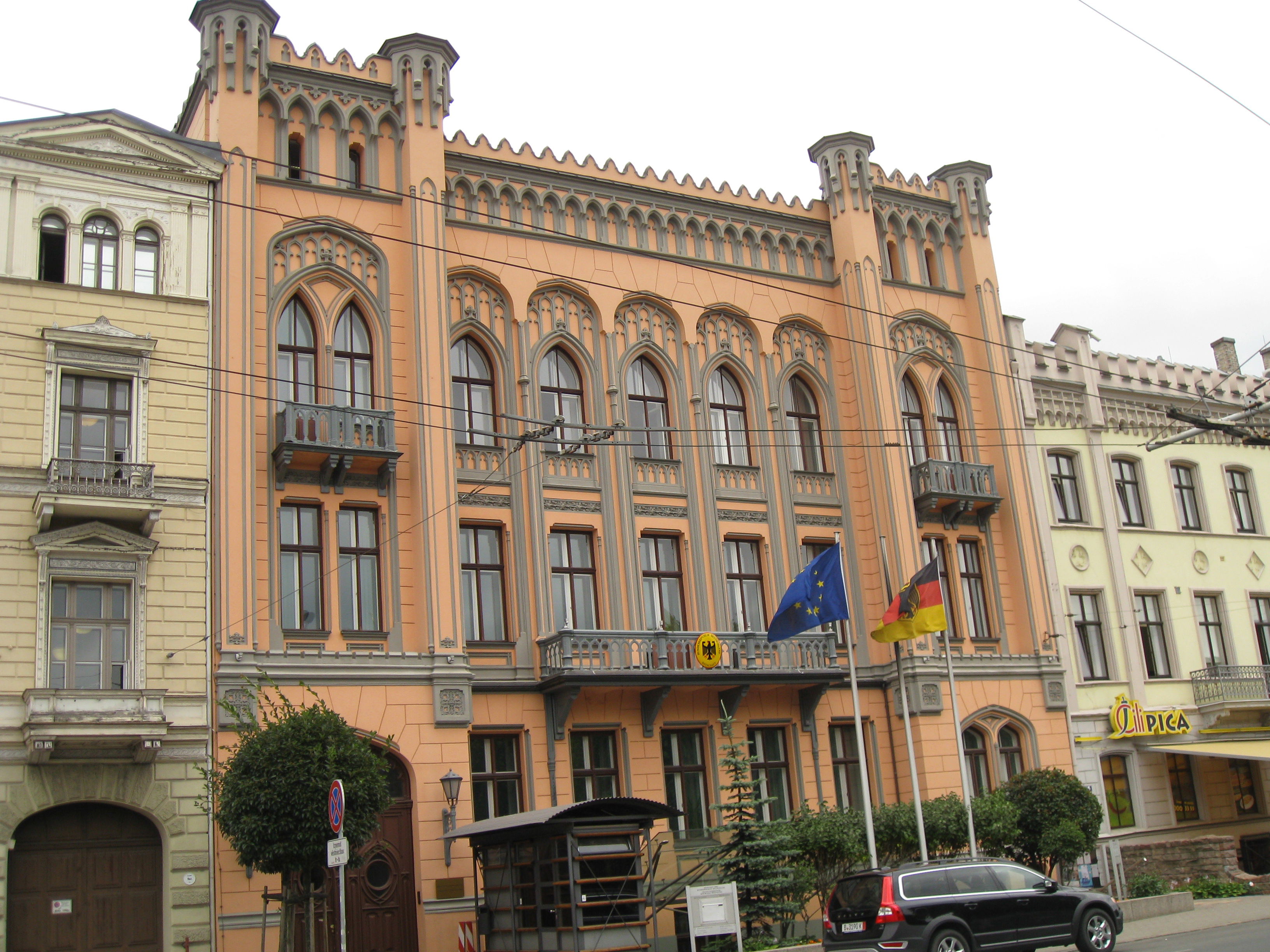 Embajada de Alemania, por Las sandalias de Ulises