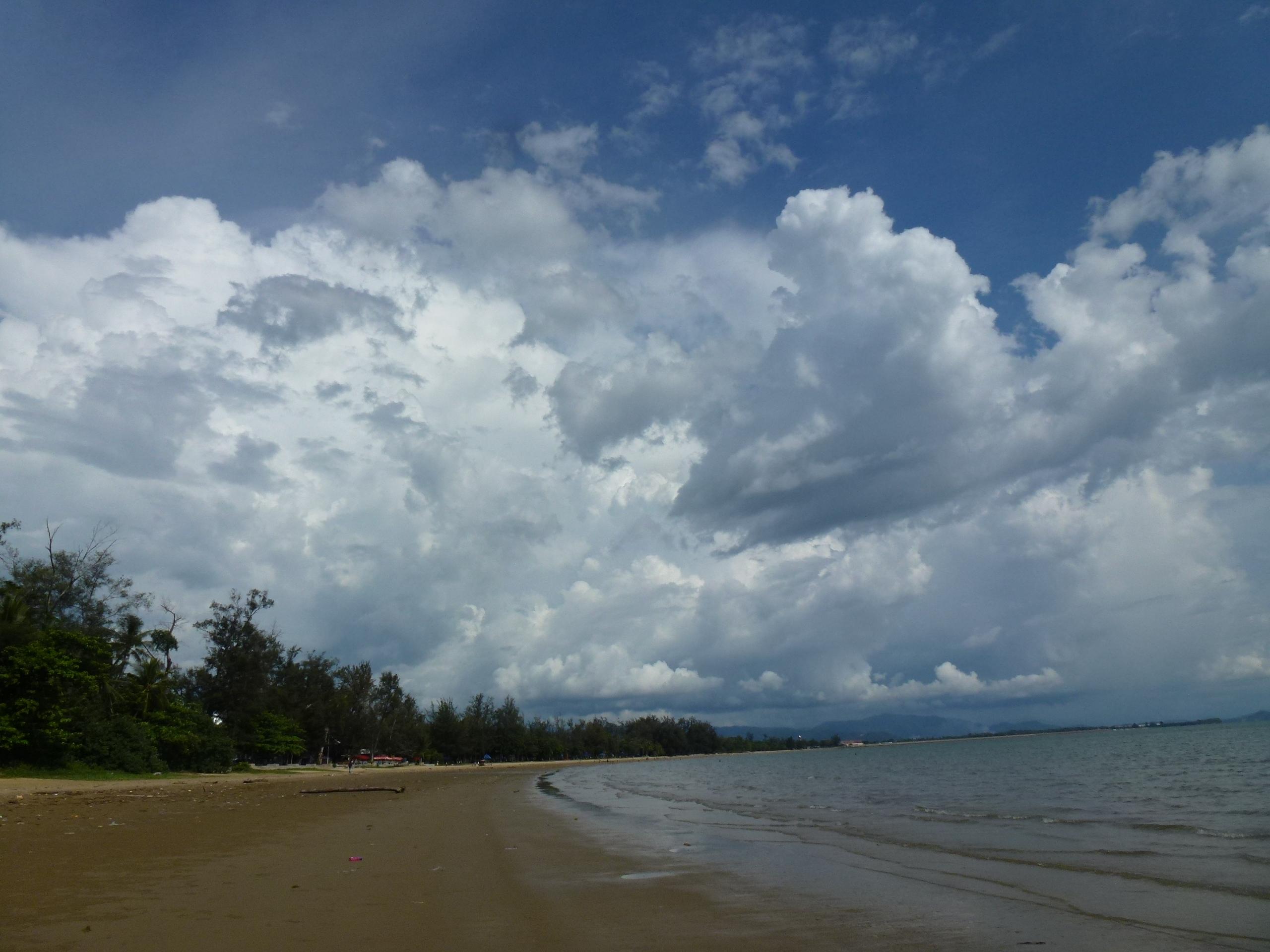 Tanjung Aru Beach, por Mi Aventura Viajando