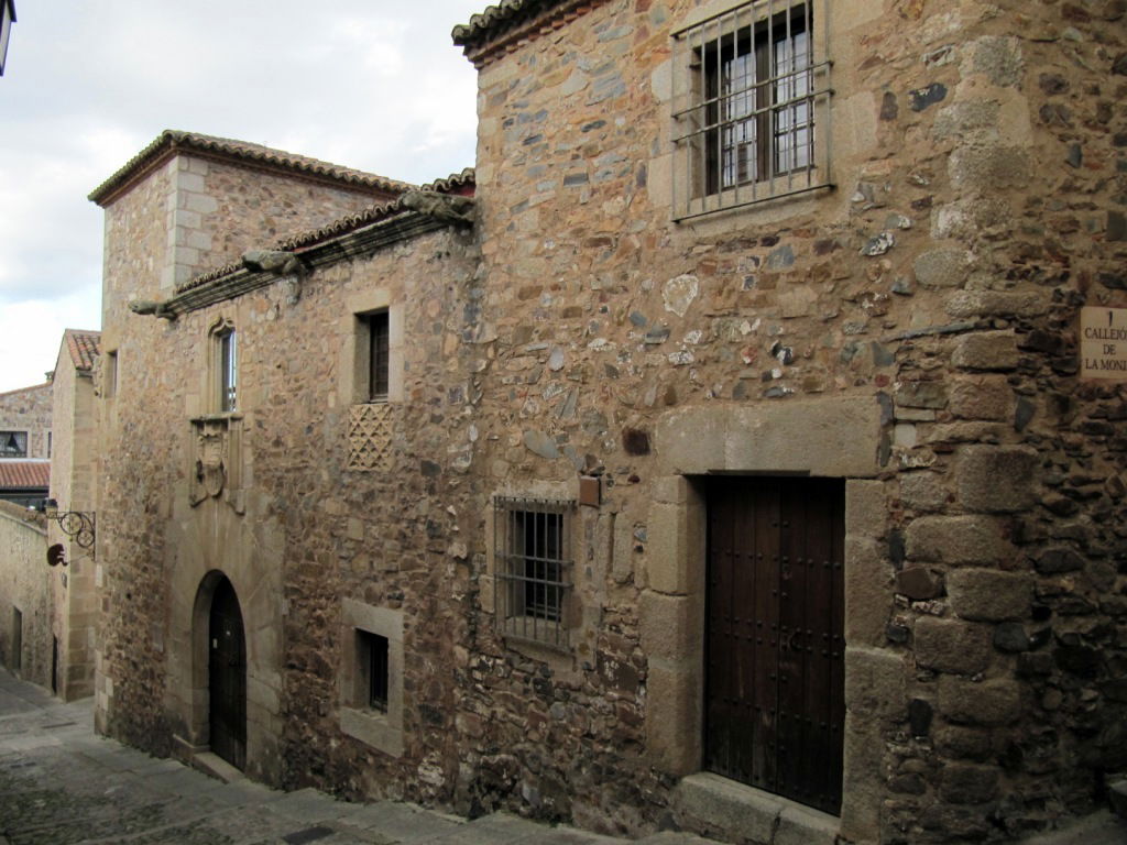 Biblioteca Zamora Vicente, por Lala
