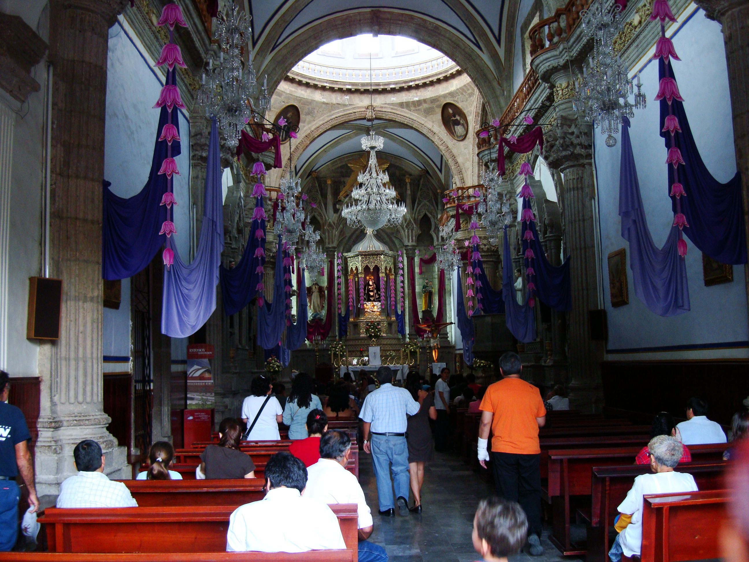 Santuario de Nuestra Señora de la Soledad, por Carlos Chávez Cámara
