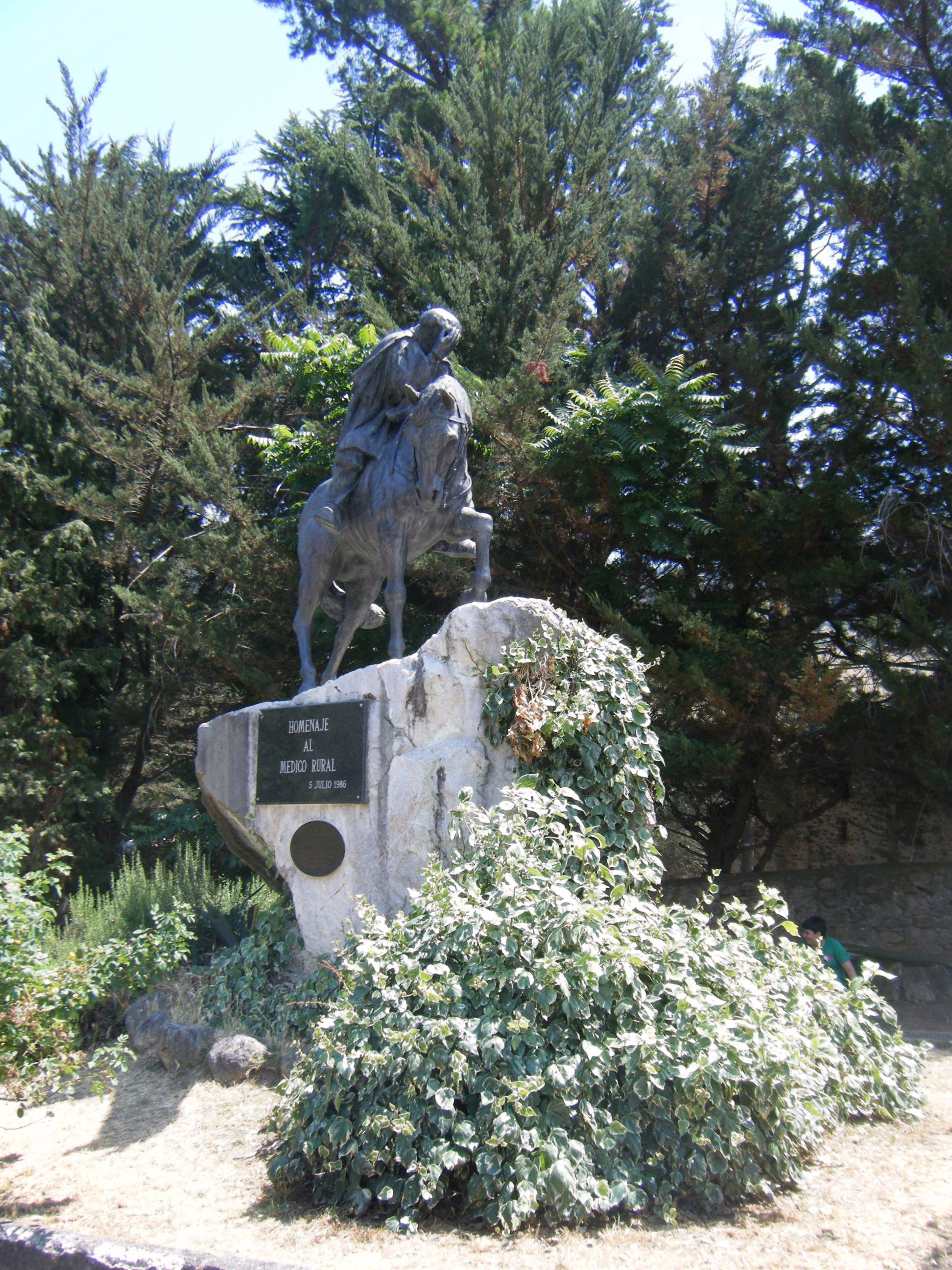 Homenaje al medico rural, por Yoli ChamBa