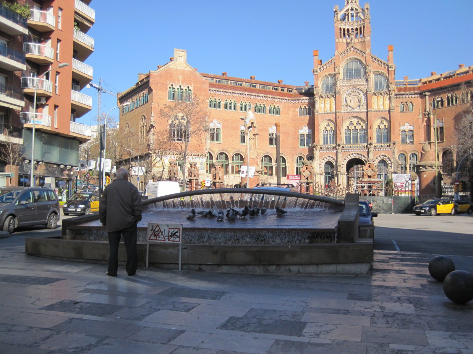 Fuente de la Avenida Gaudi, por margsand
