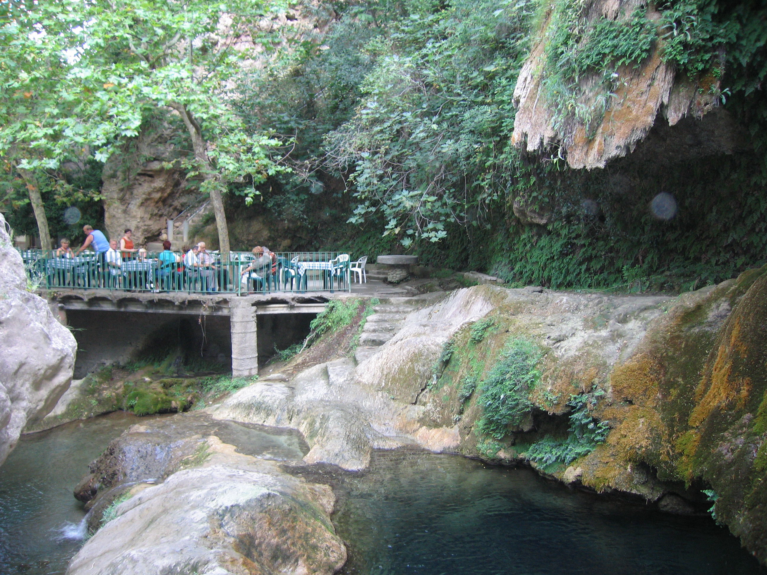 Salto de agua  de La Caula, por Beatriz Siles Pallejà