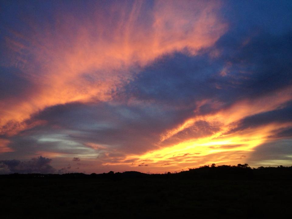 Sunset in Cabo Rojo, por Lucy Serrano Gaston