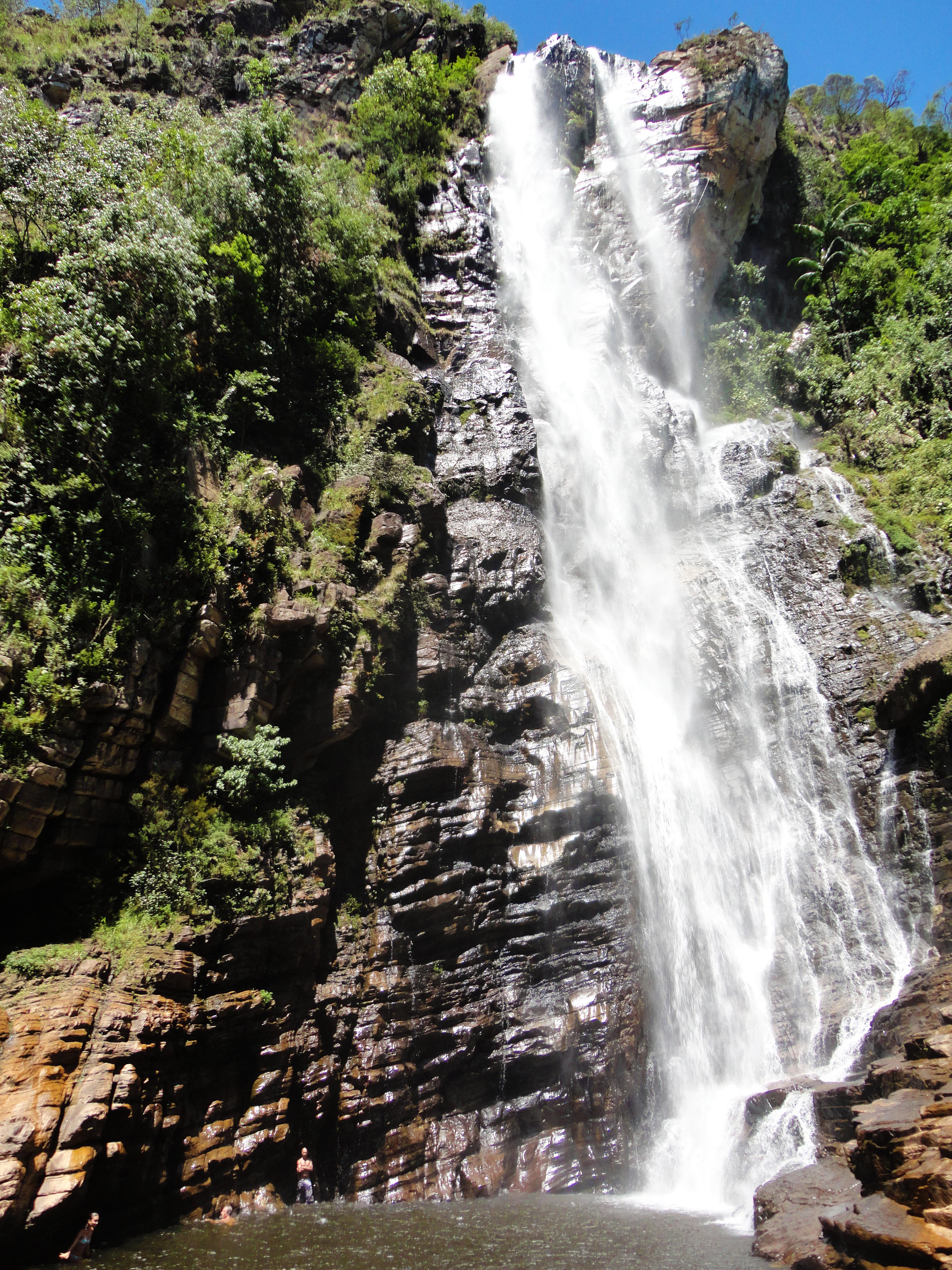 Cachoeira Alta, por Helena Corrêa