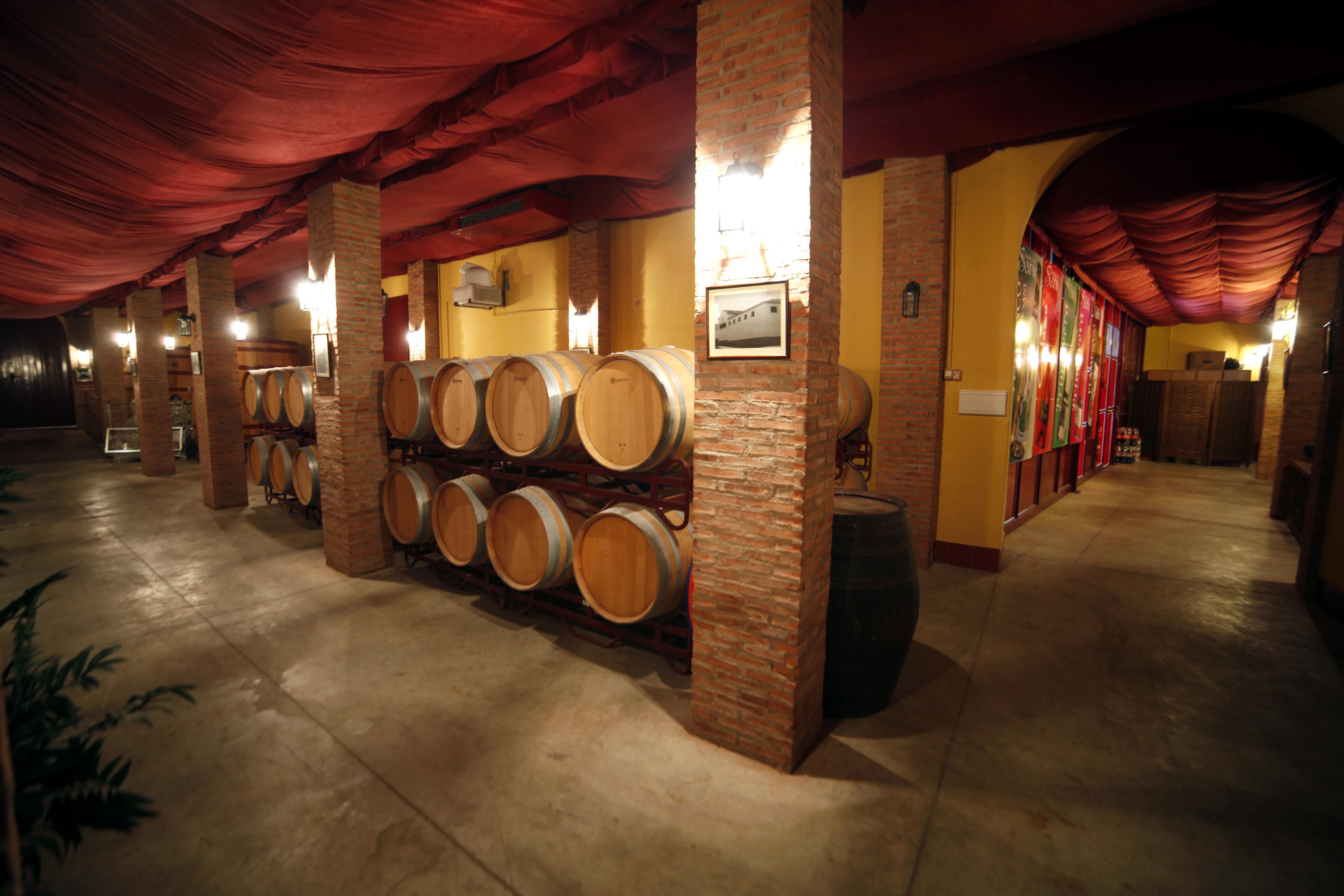 Bodegas Sani, por Jose Antonio Varas