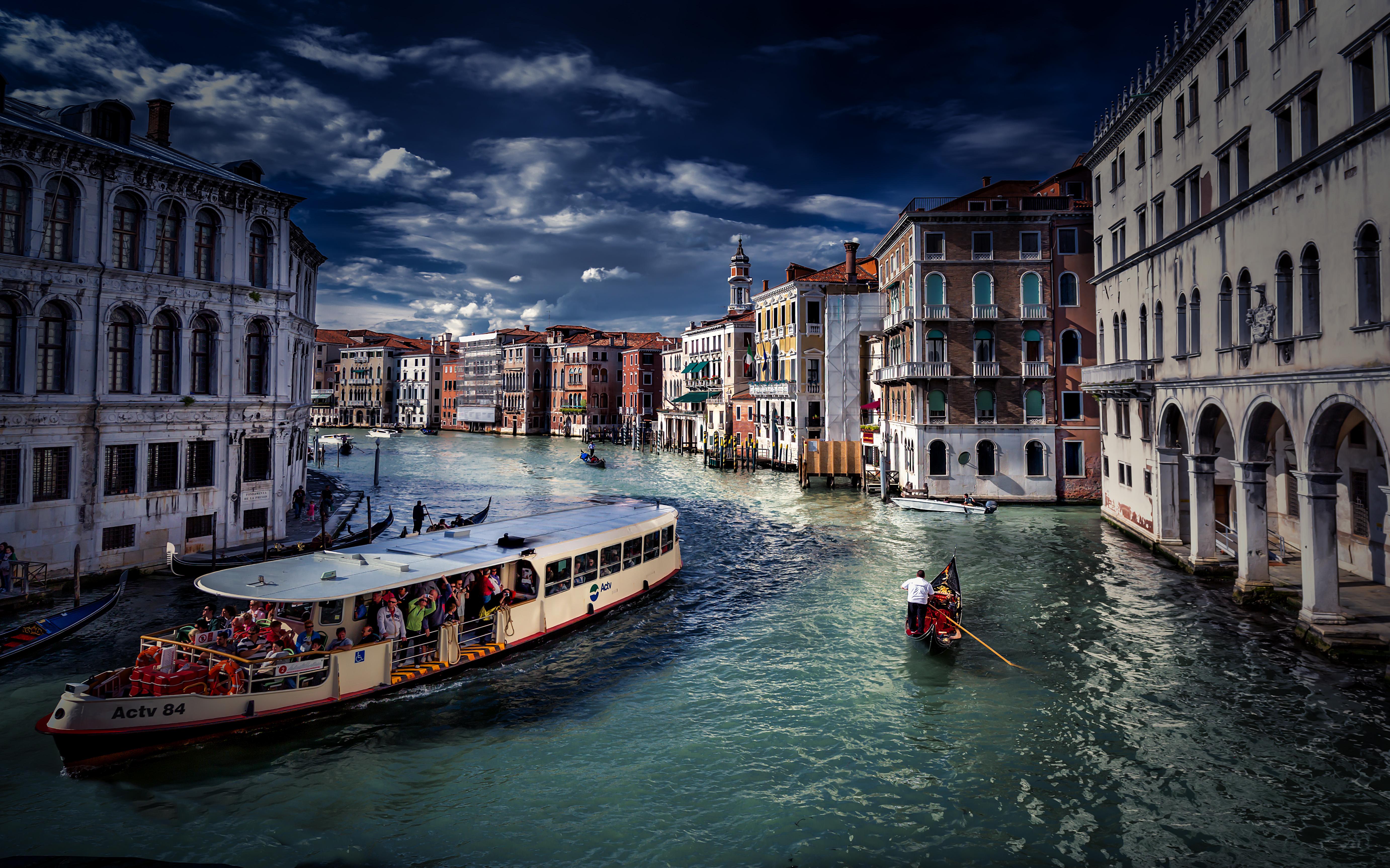 Traghetto en Venecia, por Alfonso Maseda Varela