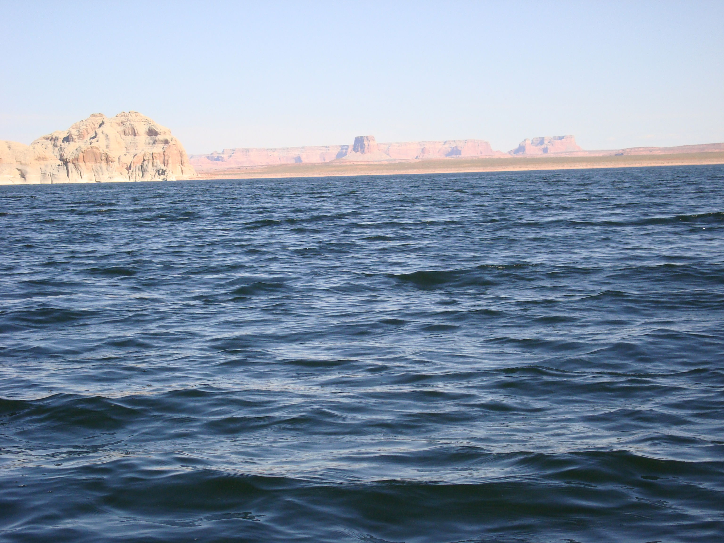 Alquiler de kayaks y barcos en Wahweap, por emilie 