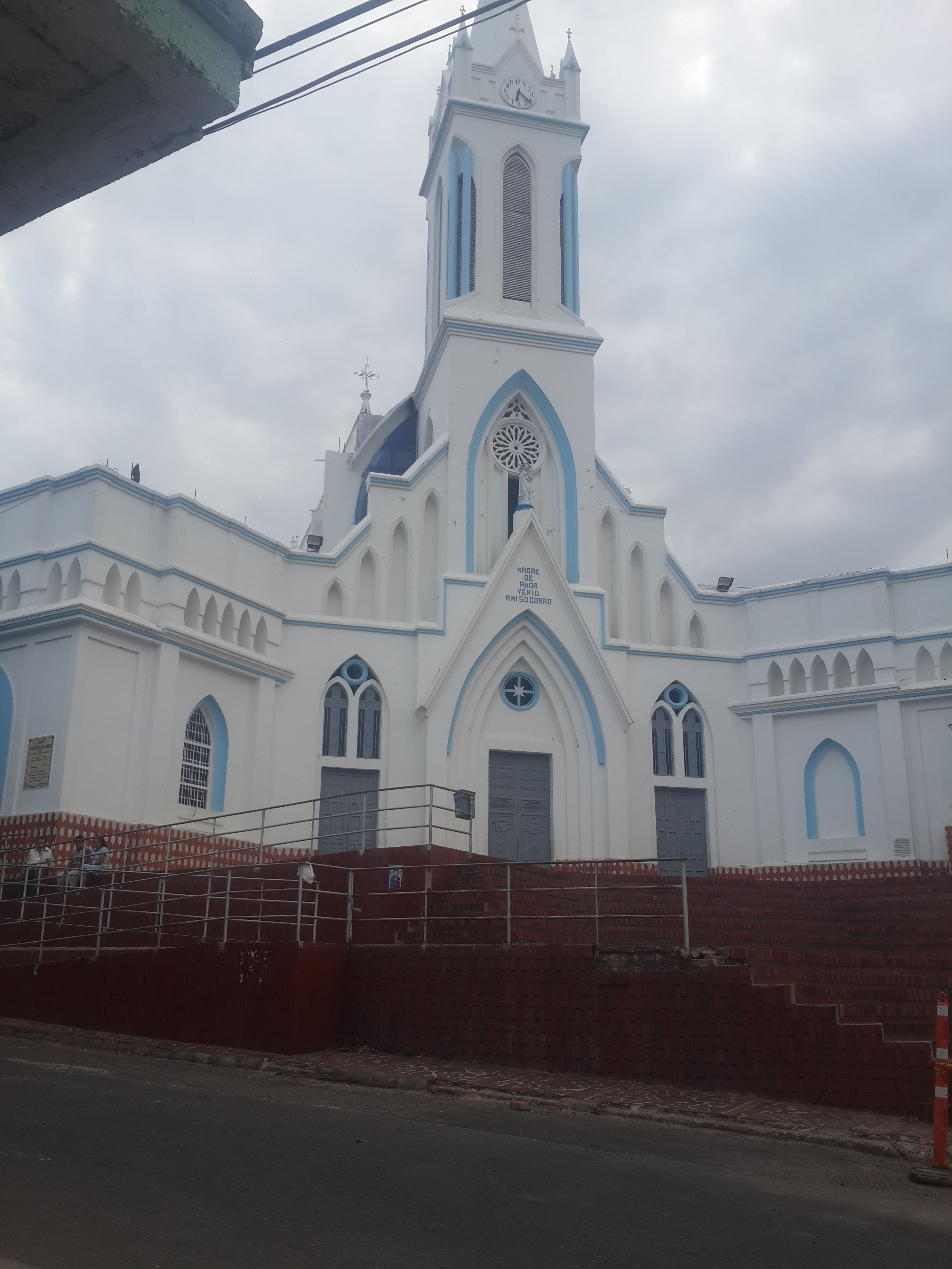 Iglesia Nuestra Señora del Perpetuo Socorro, por César - Mochilero