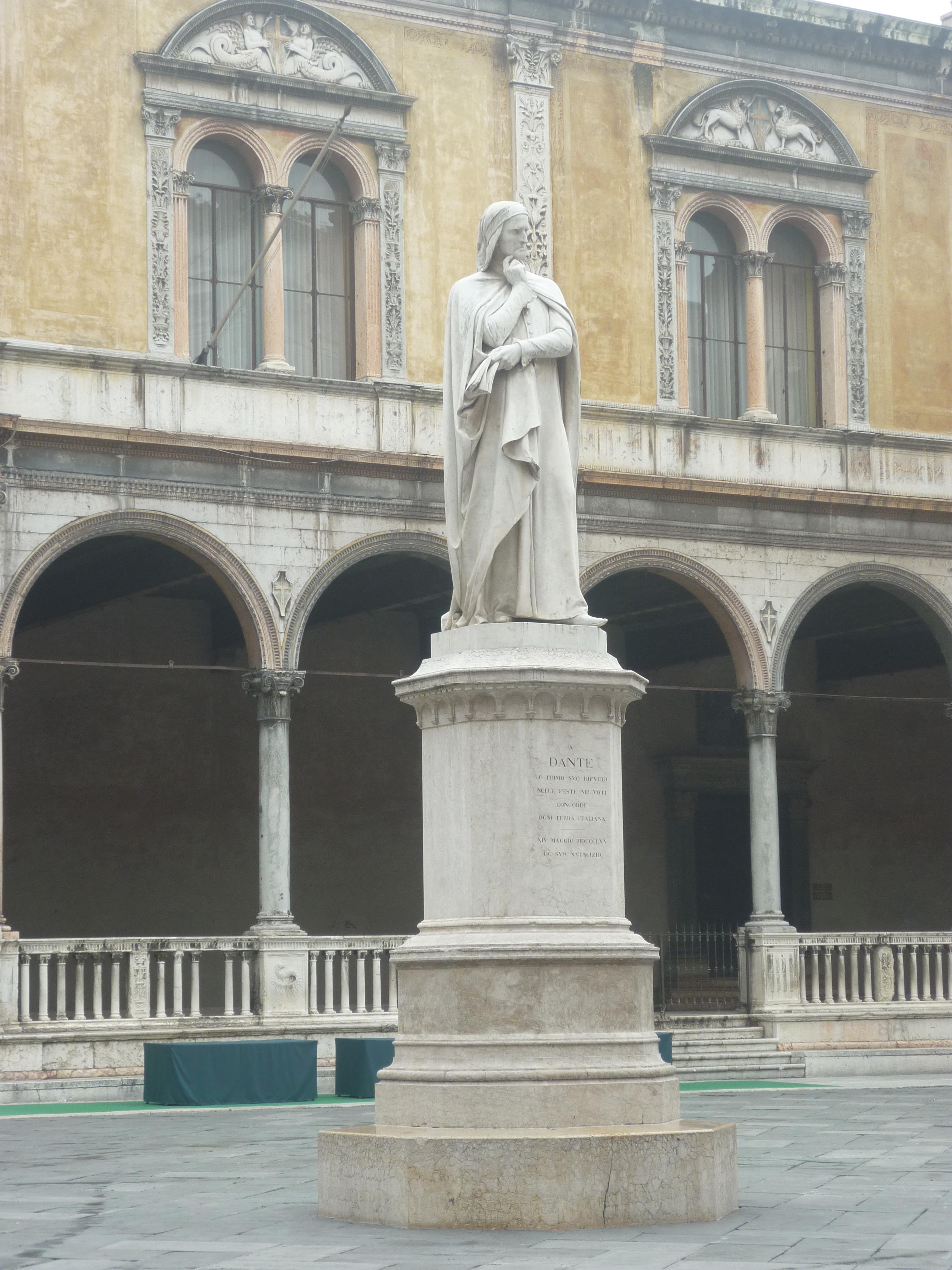 Monumento a Dante, por Kris por el mundo