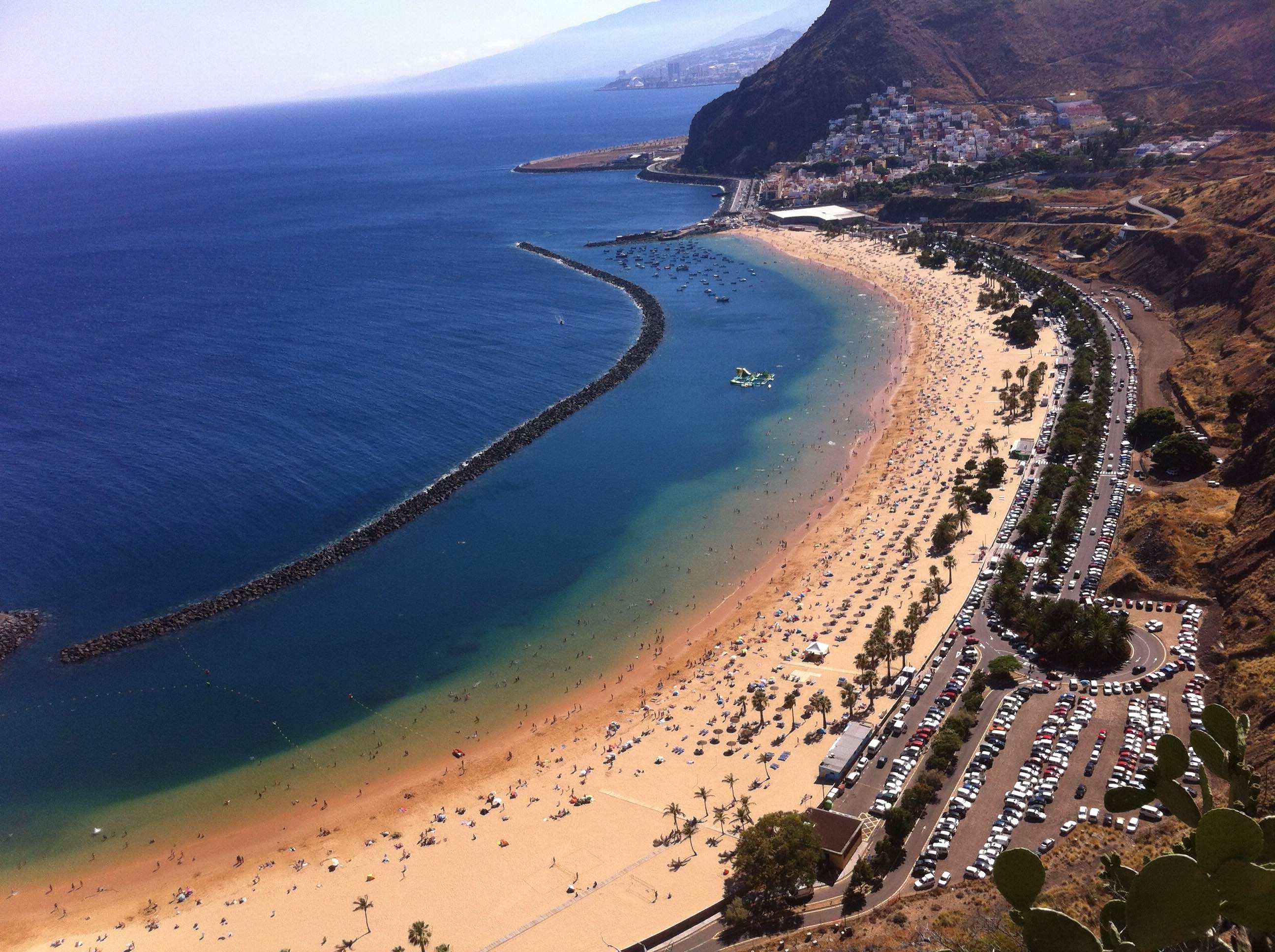 Playa de Las Teresitas - Caserío de Taganana, por benny