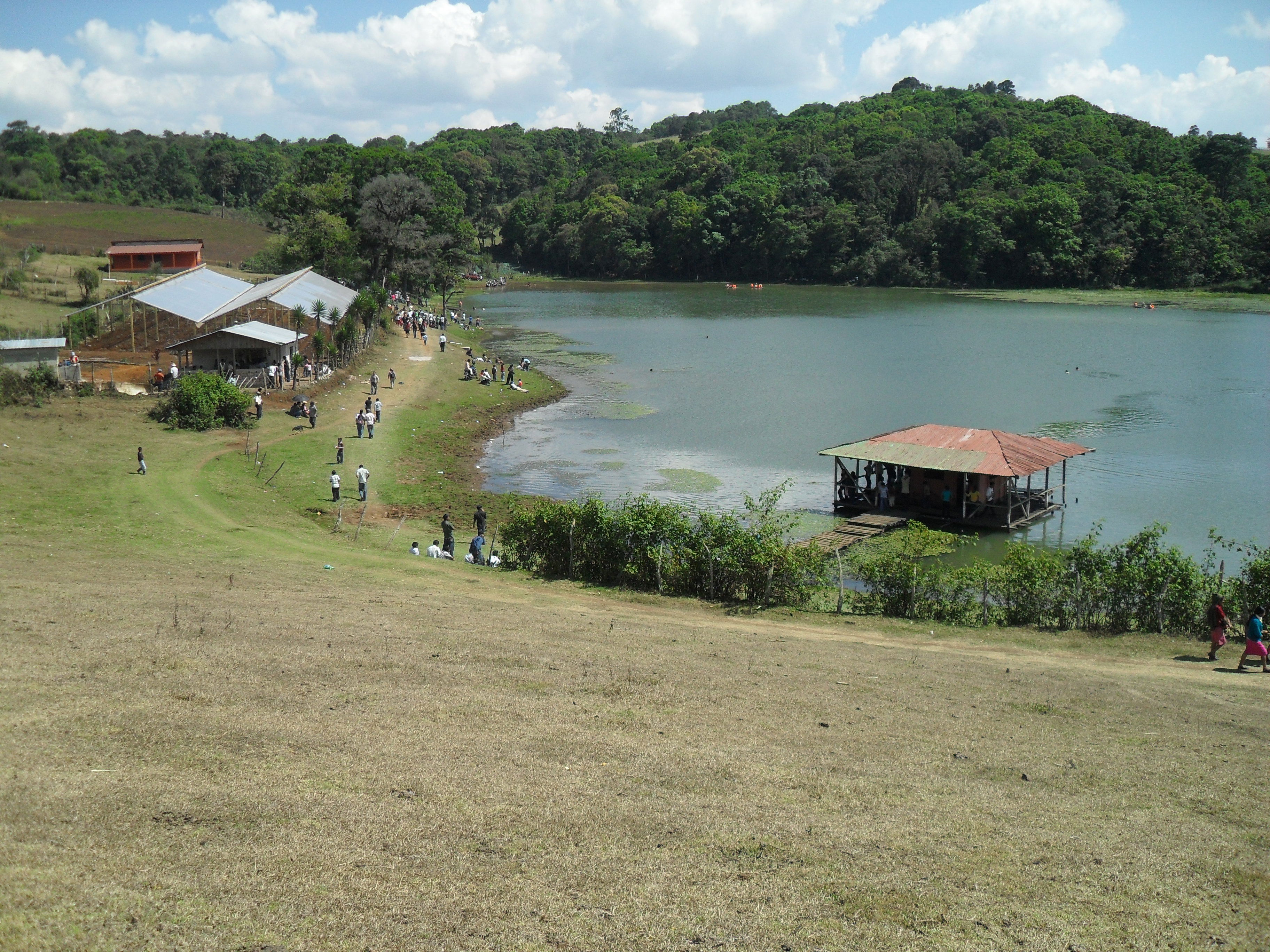 Laguna  de Chiligatoro, por Victor Orellana