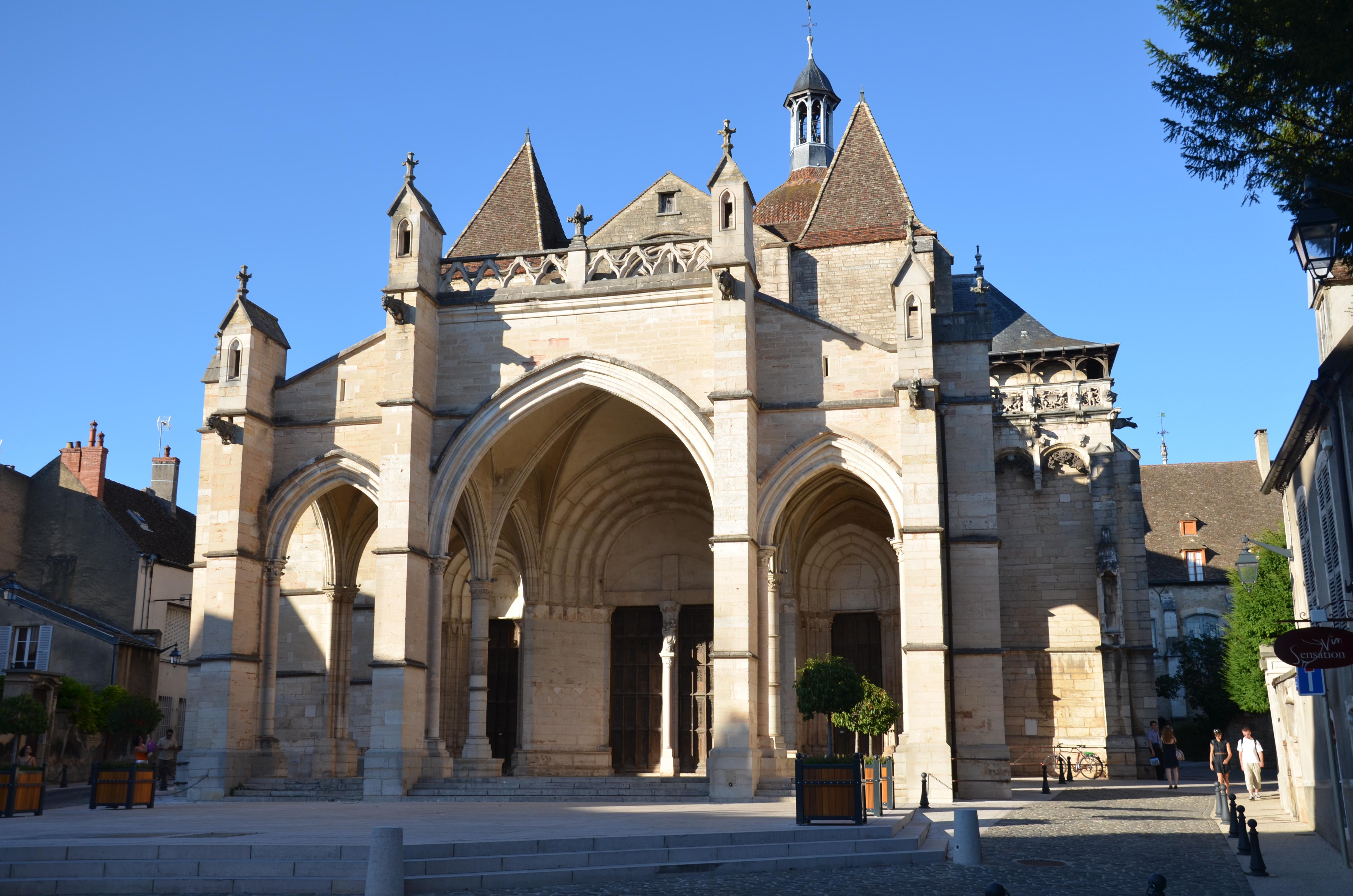 Hospicios de Beaune, por Celia Orozco Serrano