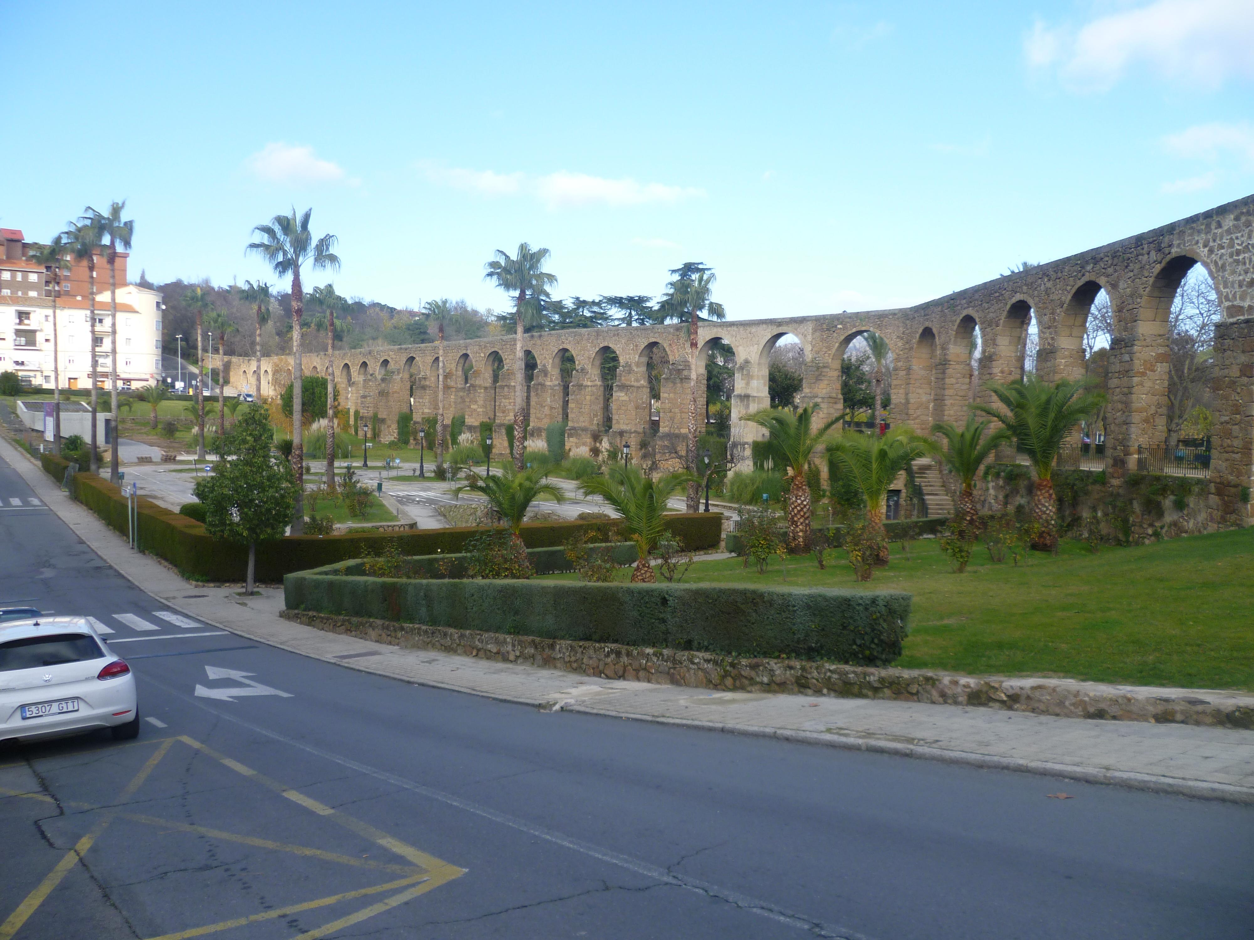 Plaza mayor y ayuntamiento de Plasencia, por Patricia Baragaño