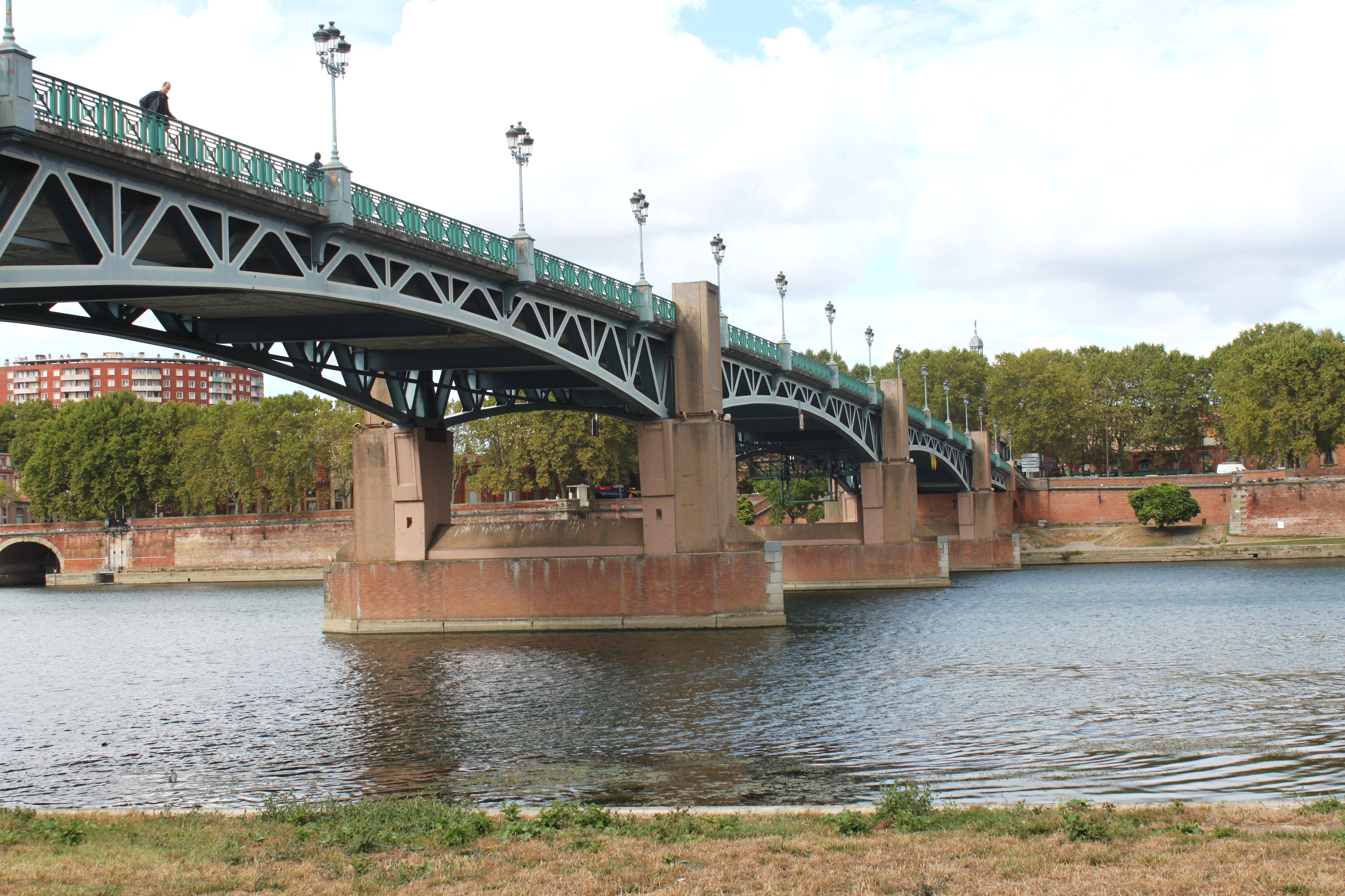 Monumentos históricos en el encantador recorrido del Canal del Mediodía