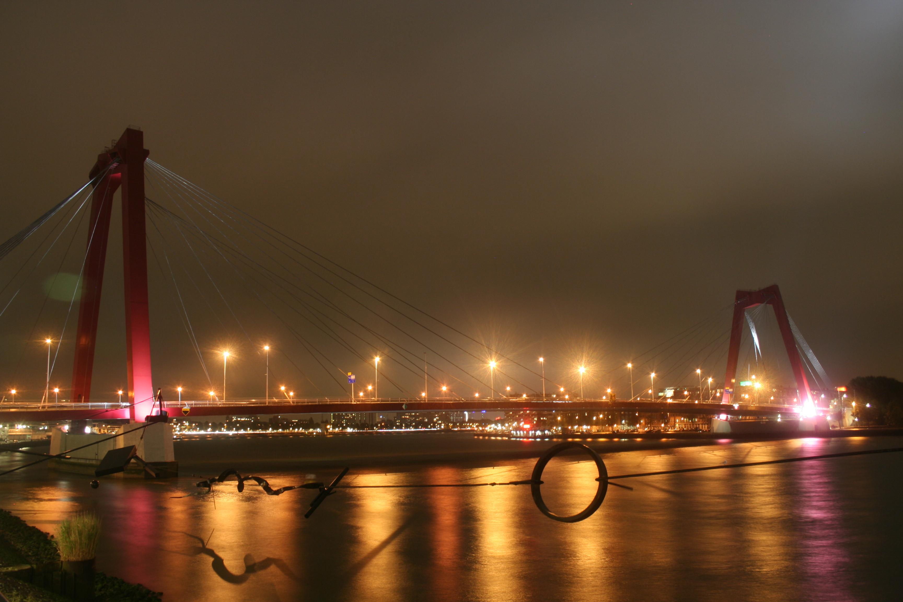 Willemsbrug - Puente Rojo, por jose manuel sandoval alonso