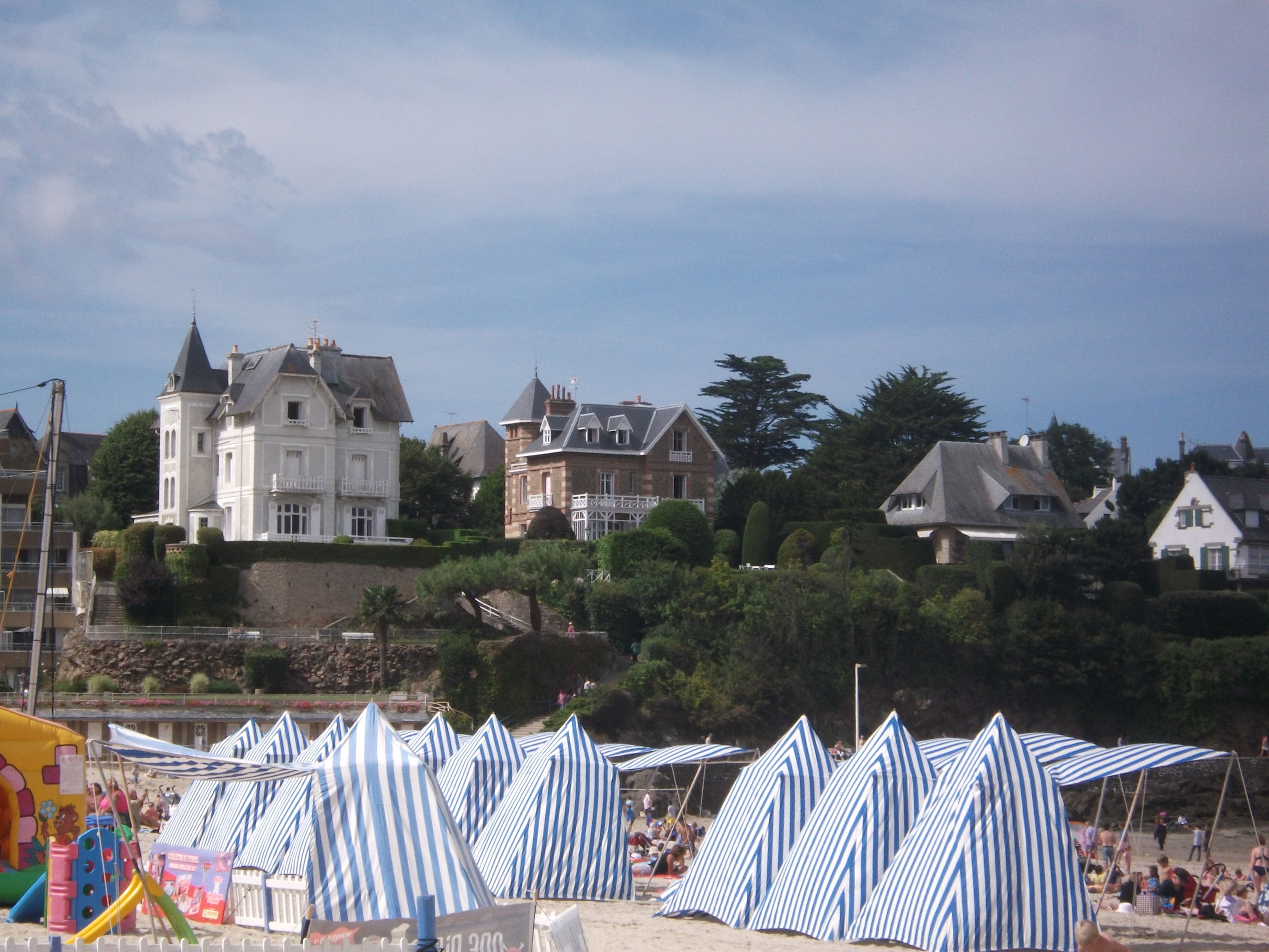 La playa de Dinard, por Mariposa Española