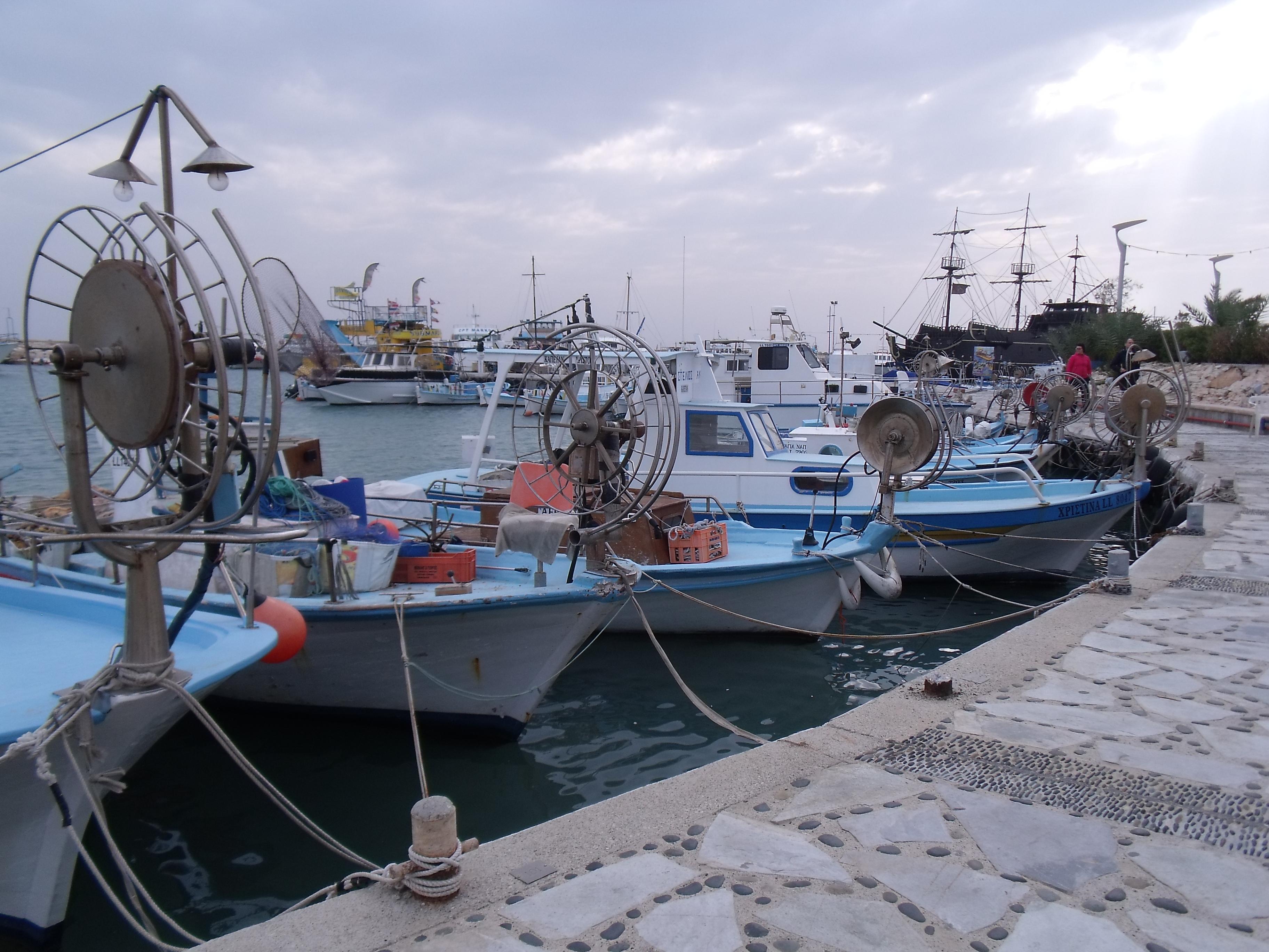 "Limanaki." Puerto pesquero de Agia Napa, por sala2500