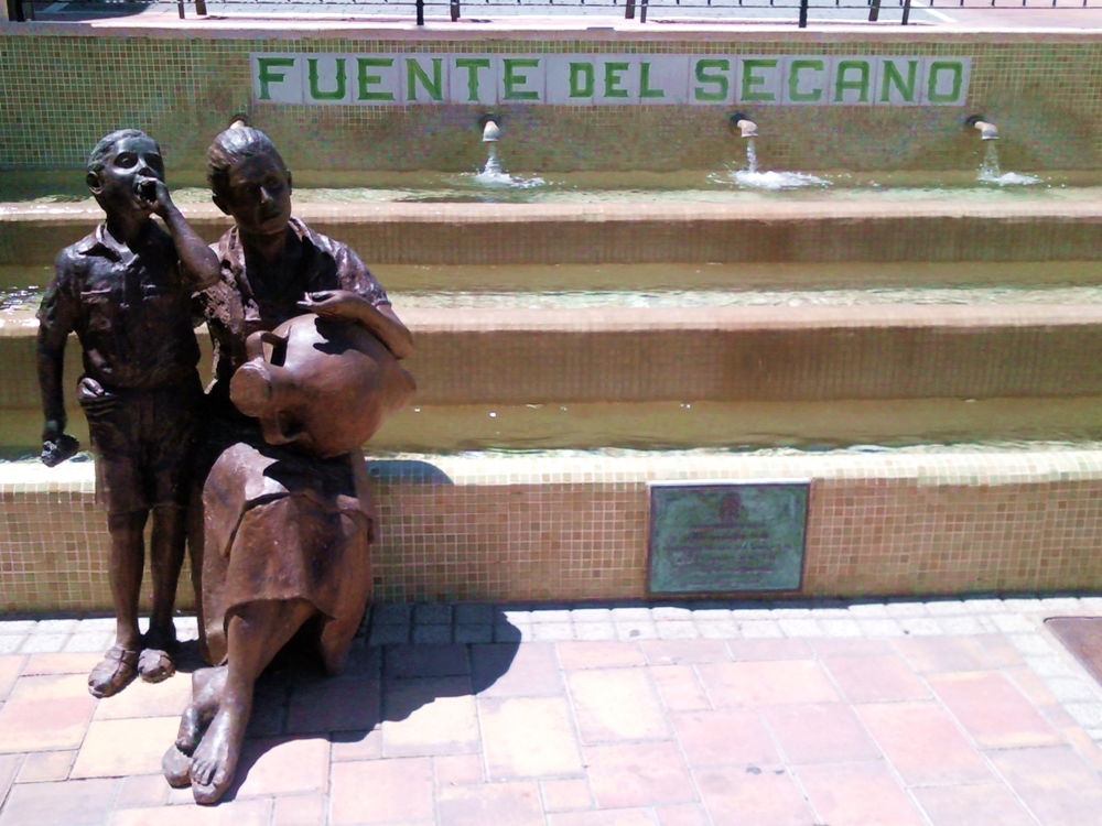 Fuente del Secano, por miguel a. cartagena