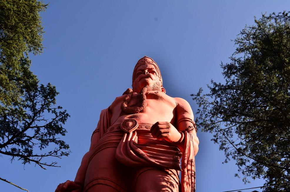 Estatua de Hanuman, por Angelo Zinna