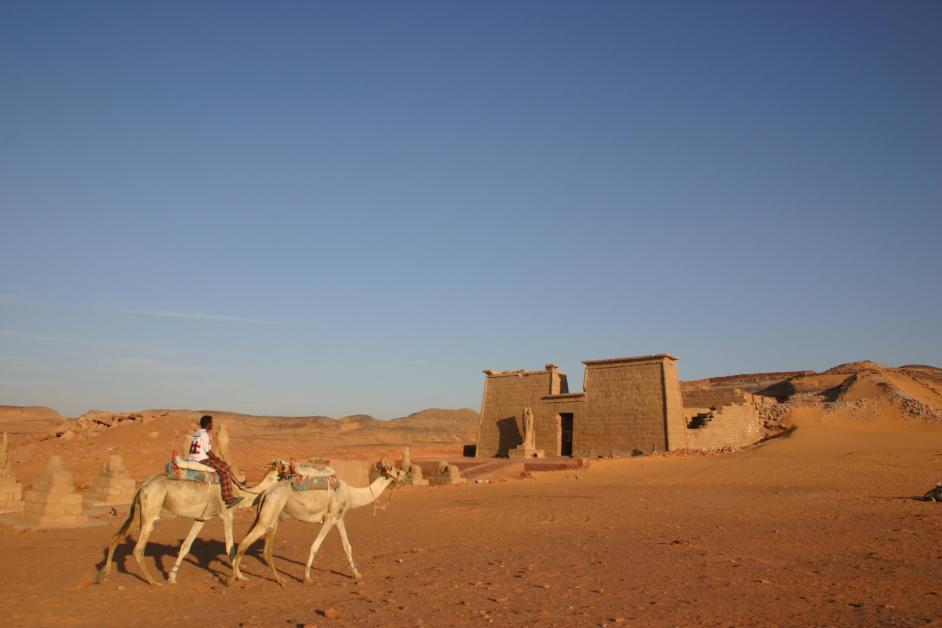 Wadi es-Sebua Temple, por Miguel Guelbenzu