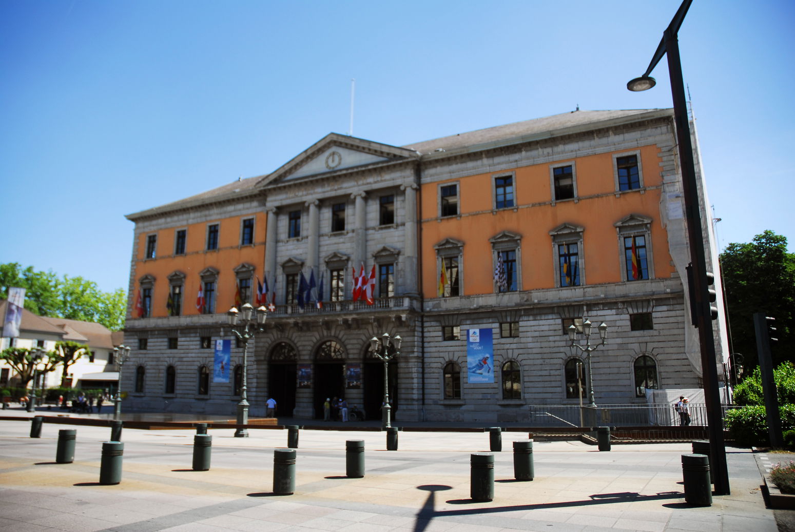 Ayuntamiento Annecy, por Iuliana Covaliu