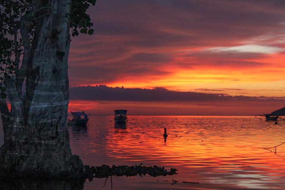 Bunaken Island, por Juan Reina