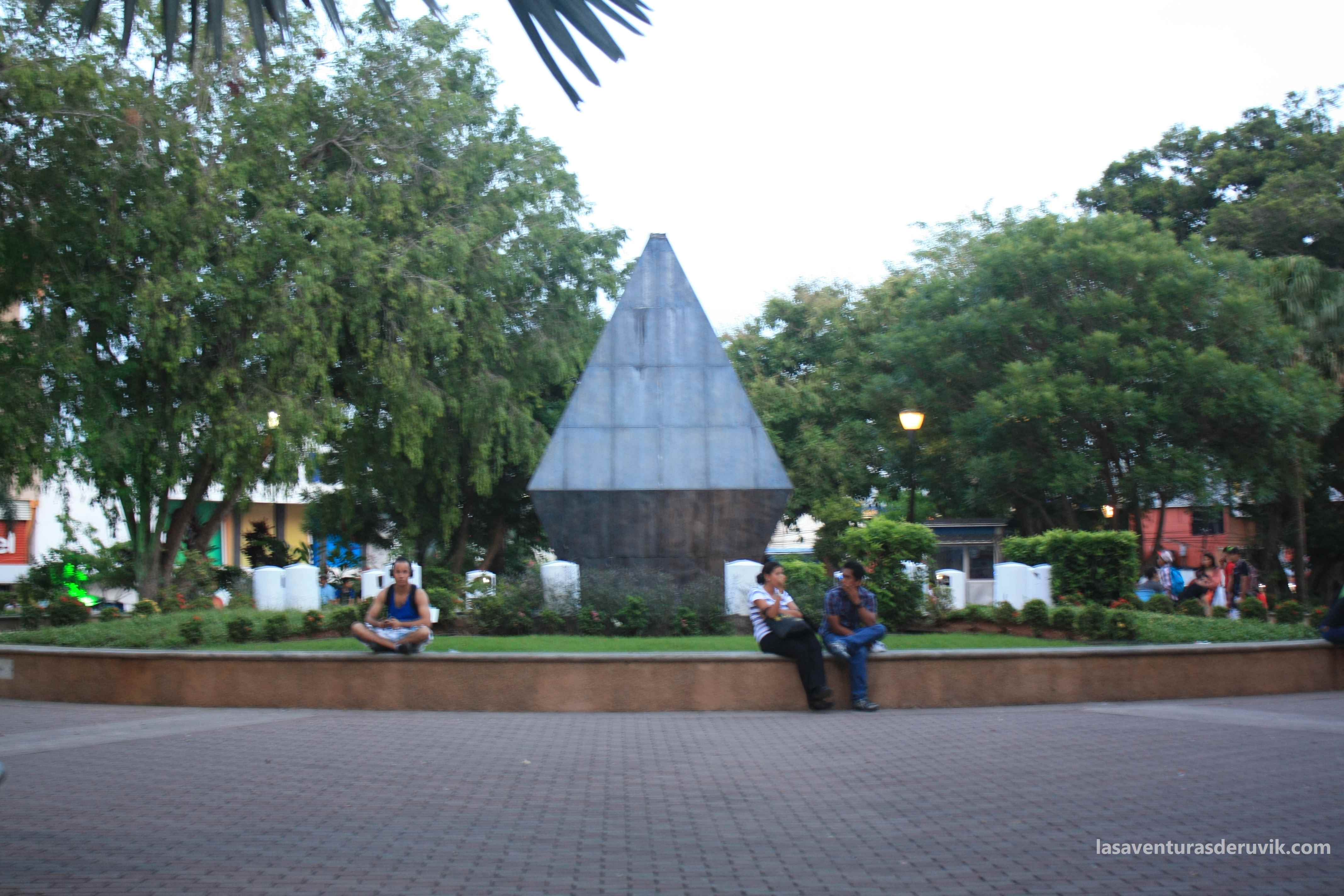 Plaza Miguel de Cervantes, por Las Aventuras de Ruvik