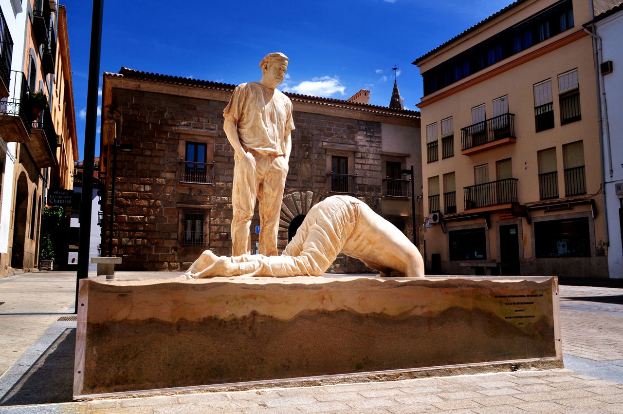 Calles de Cáceres que cuentan historias y encantos por descubrir