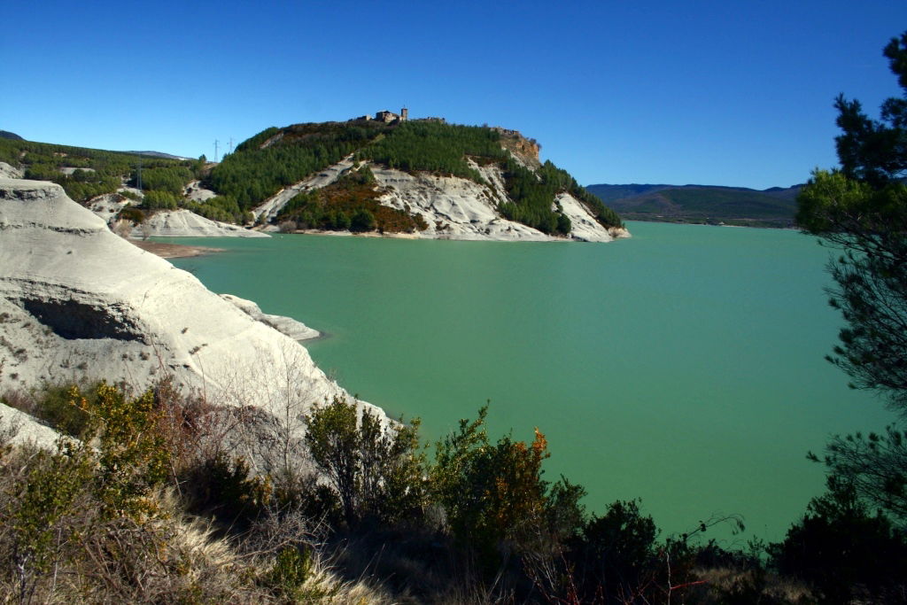 Embalse de Lanuza, por Lala
