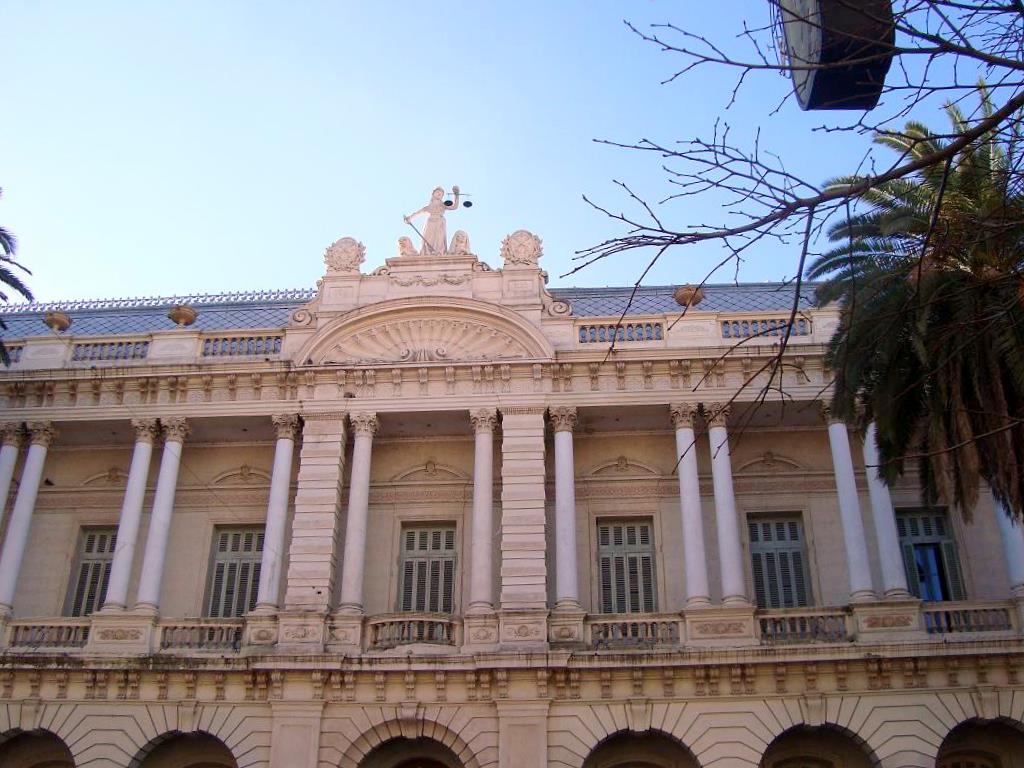 Ex Palacio de Justicia, por Marta Pilar