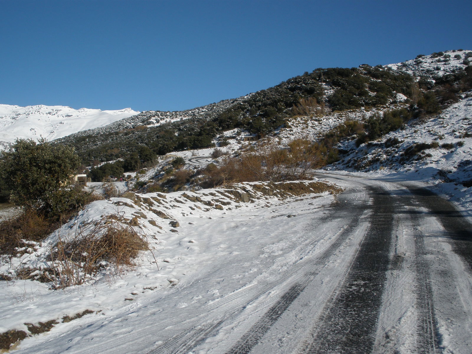 Ruta de Capileira al refugio de Poqueira, por mmozamiz