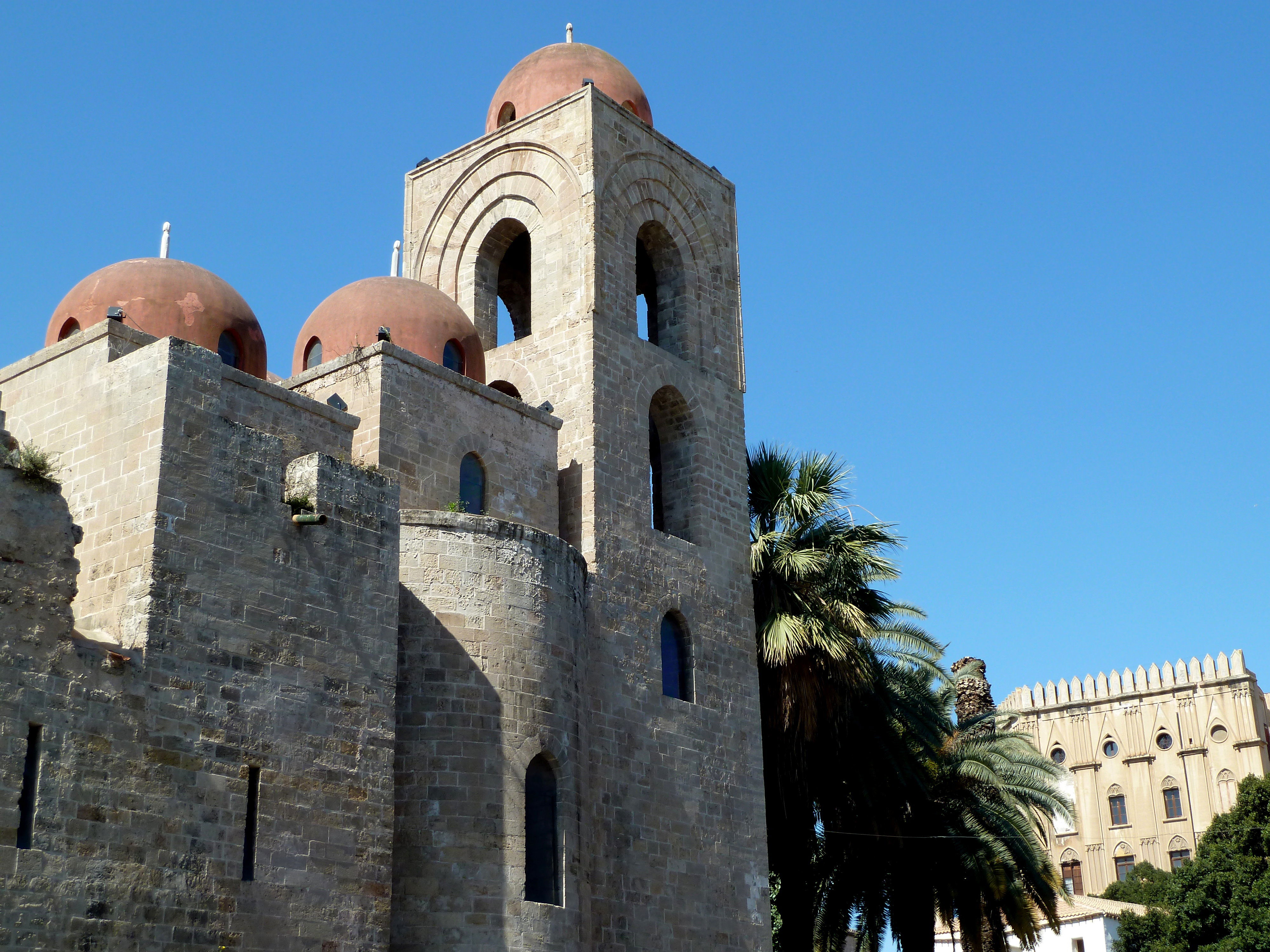 Iglesias en Palermo: joyas arquitectónicas que deslumbran al visitante