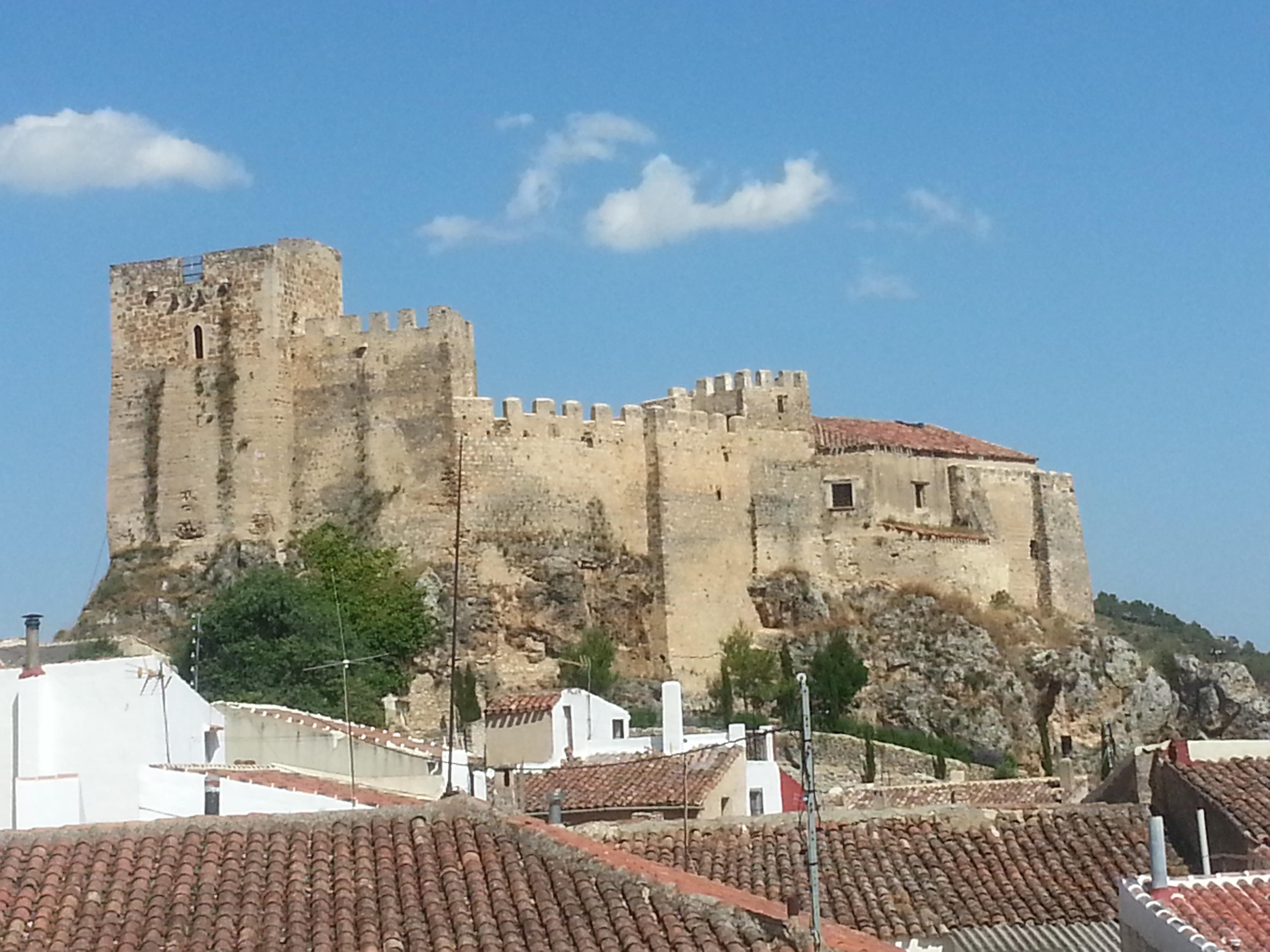 Castillo De Yeste, por Francisco Garcia Navas