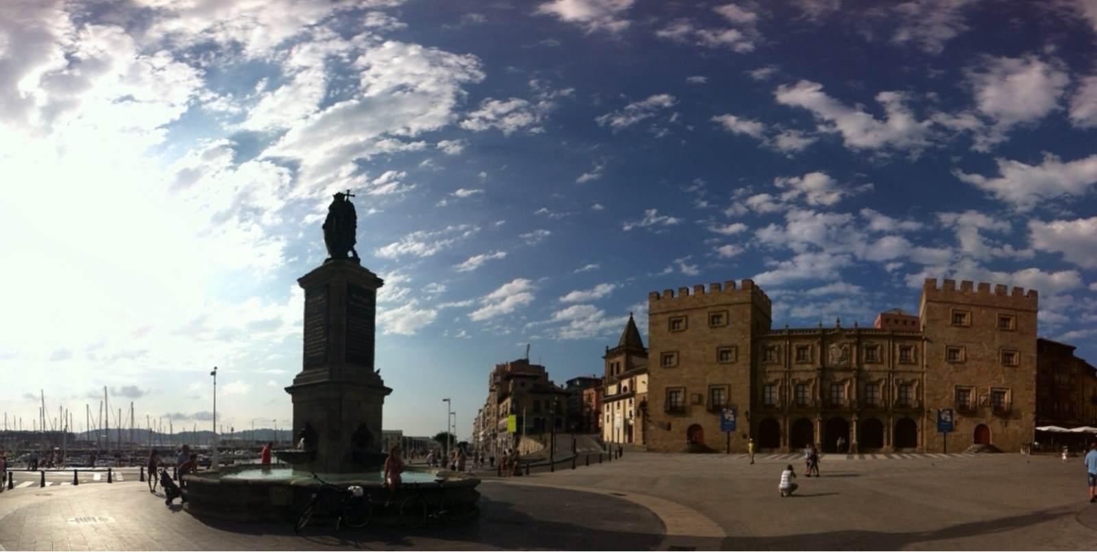 Monumento a Don Pelayo, por Germán Photograsurf