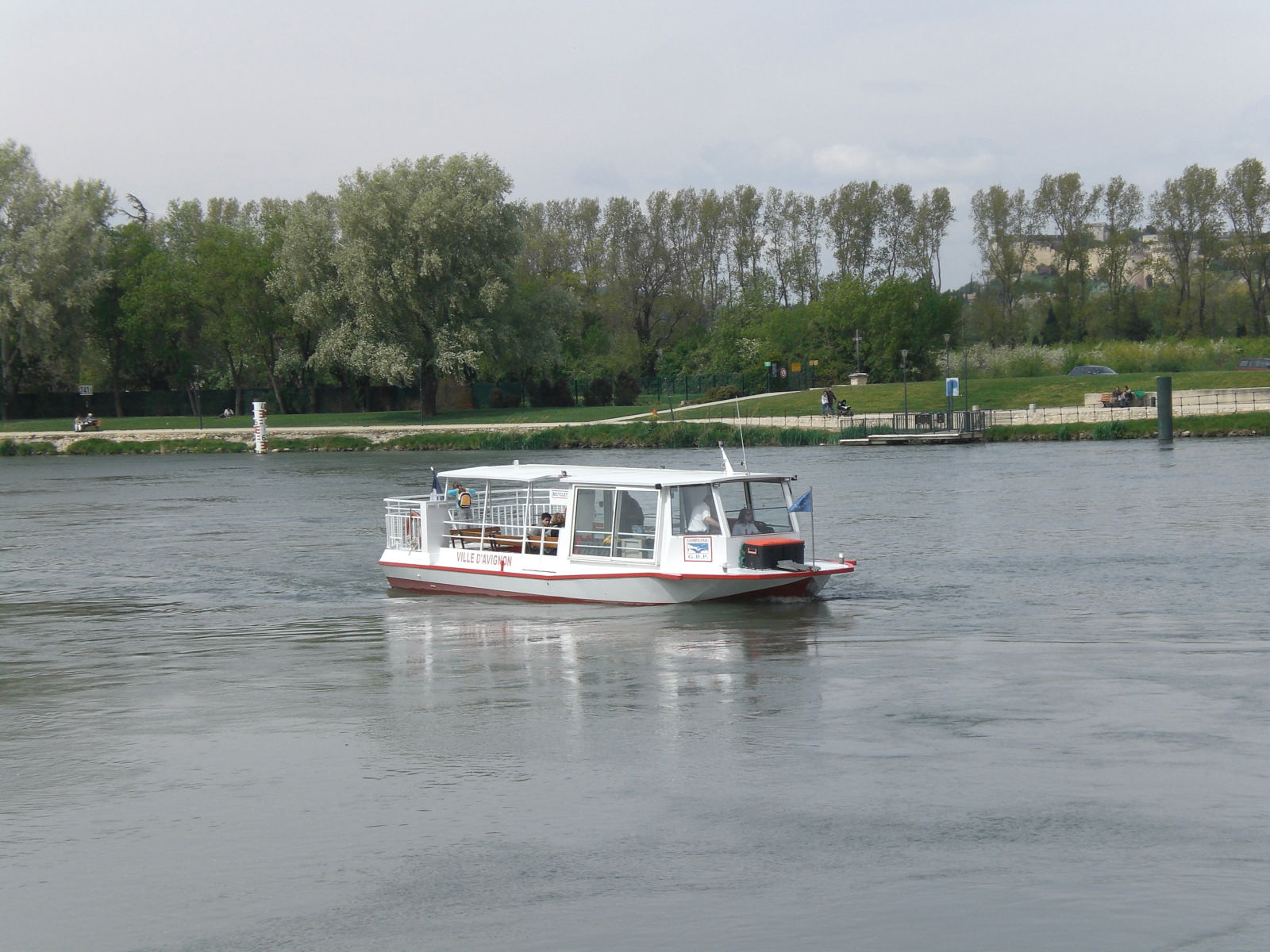 Ferry en el Ródano, por paulinette