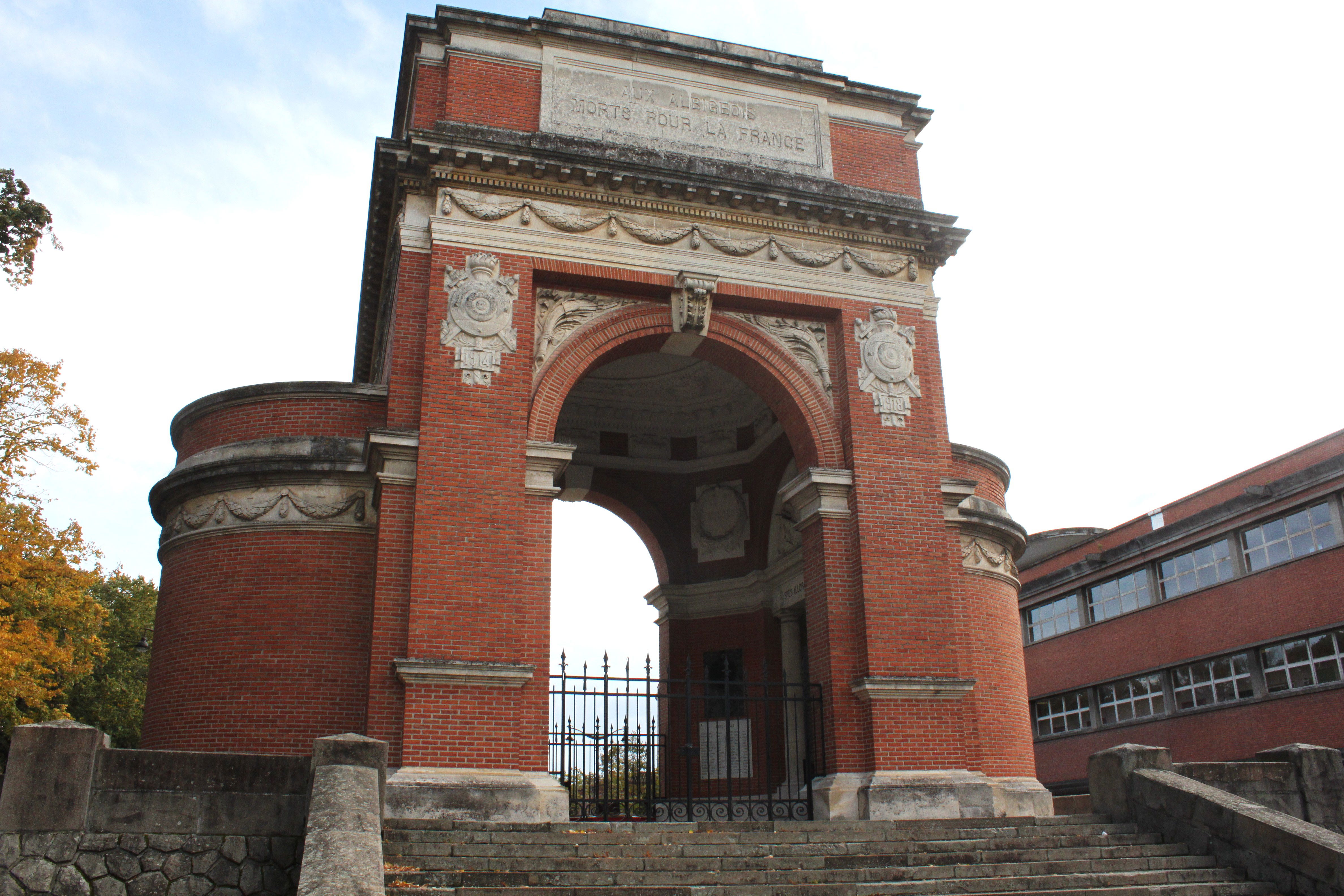 Monument aux Morts, por Morgane F.