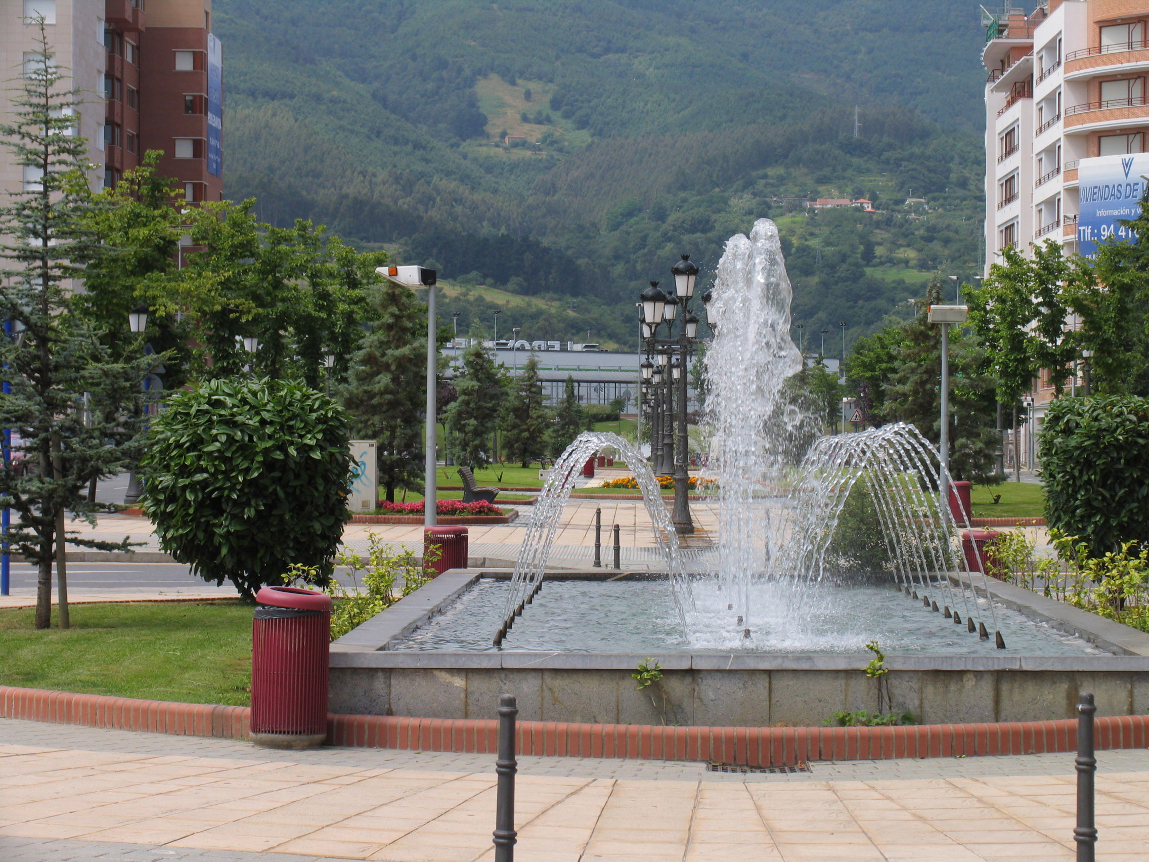 Paseo Zuazo, por Rikkupikku