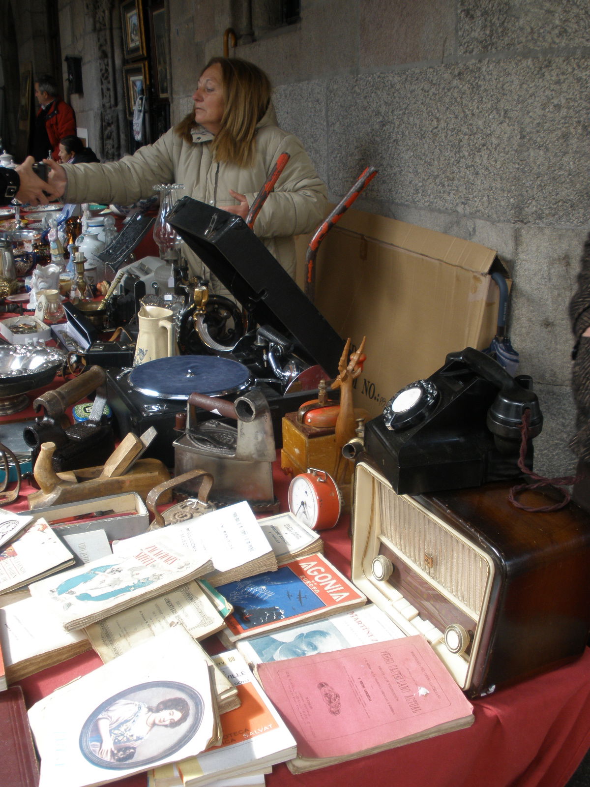 Mercadillo de antigüedades, por mmozamiz