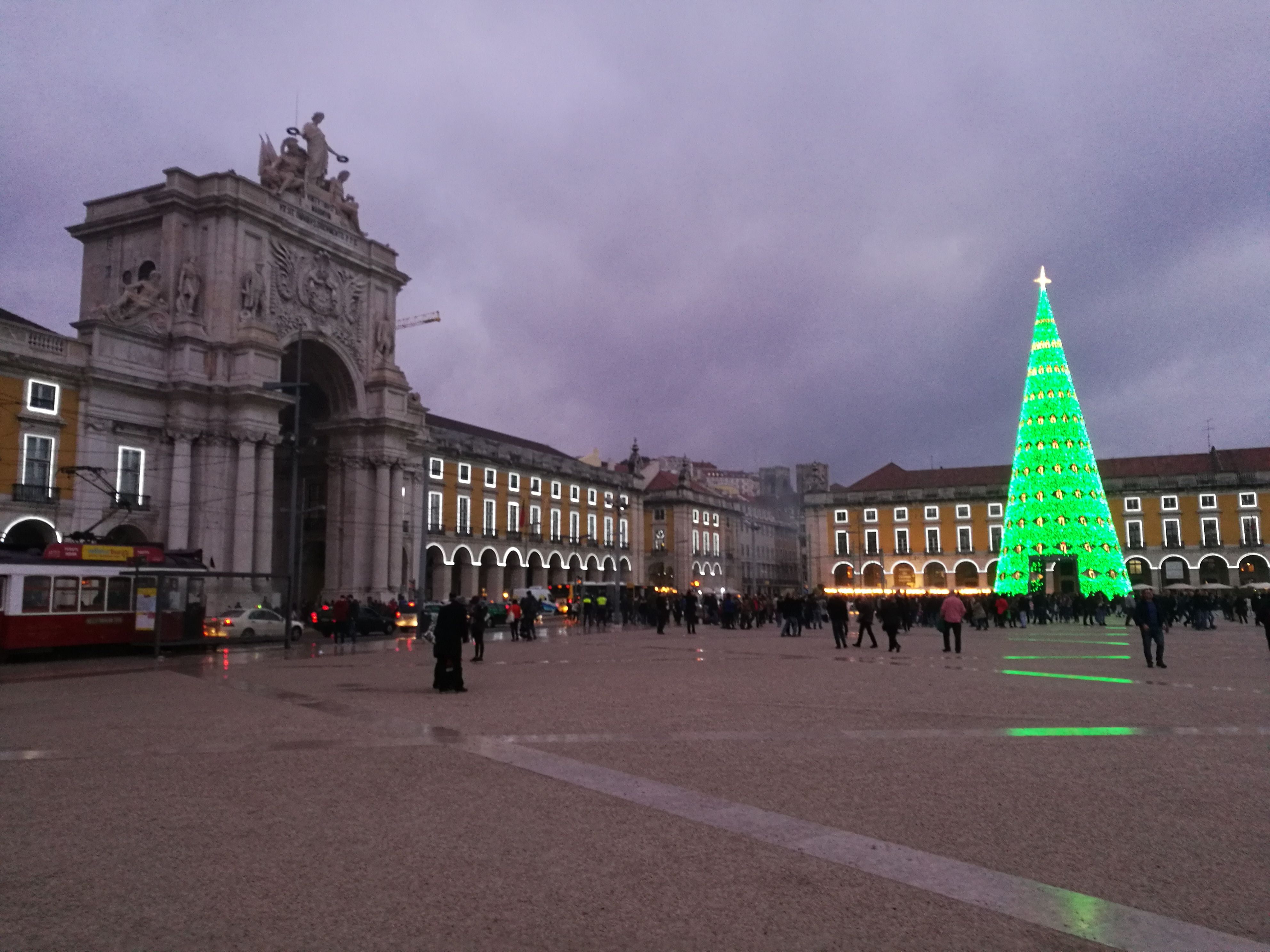 Plaza del Comercio, por munix